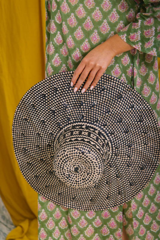 Raffia Sombrero Wide Brim Hat in Black