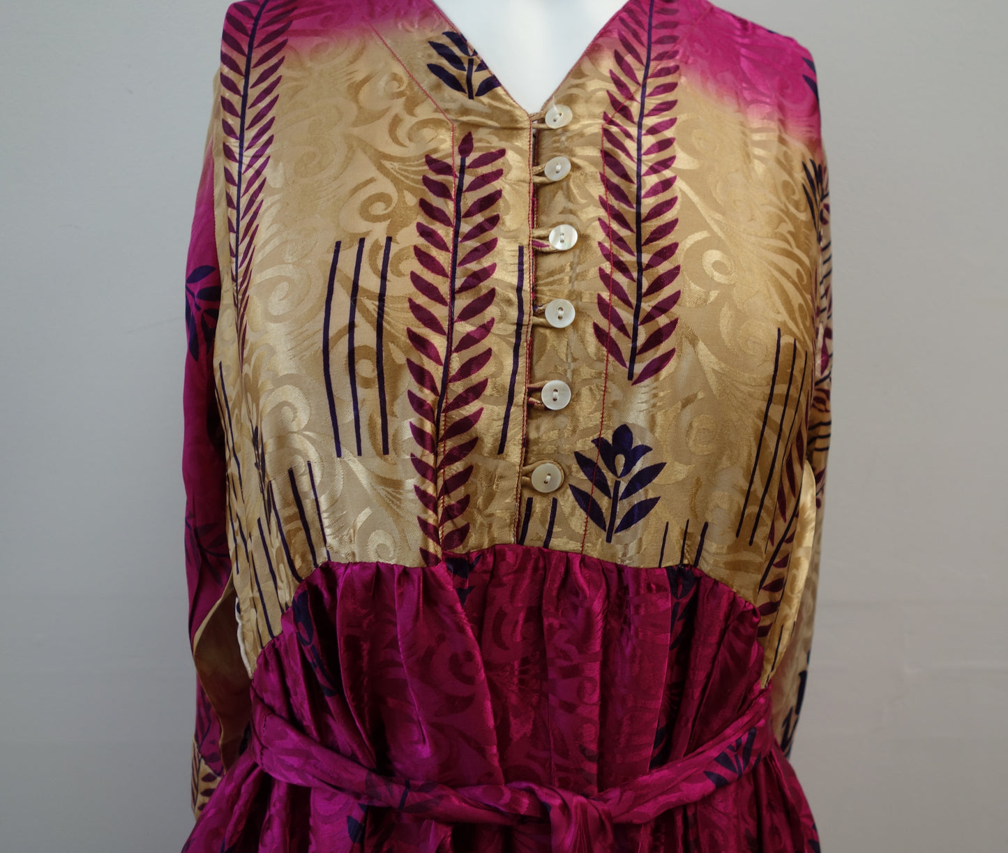 Prairie V-neck Silk Dress XS - 0004