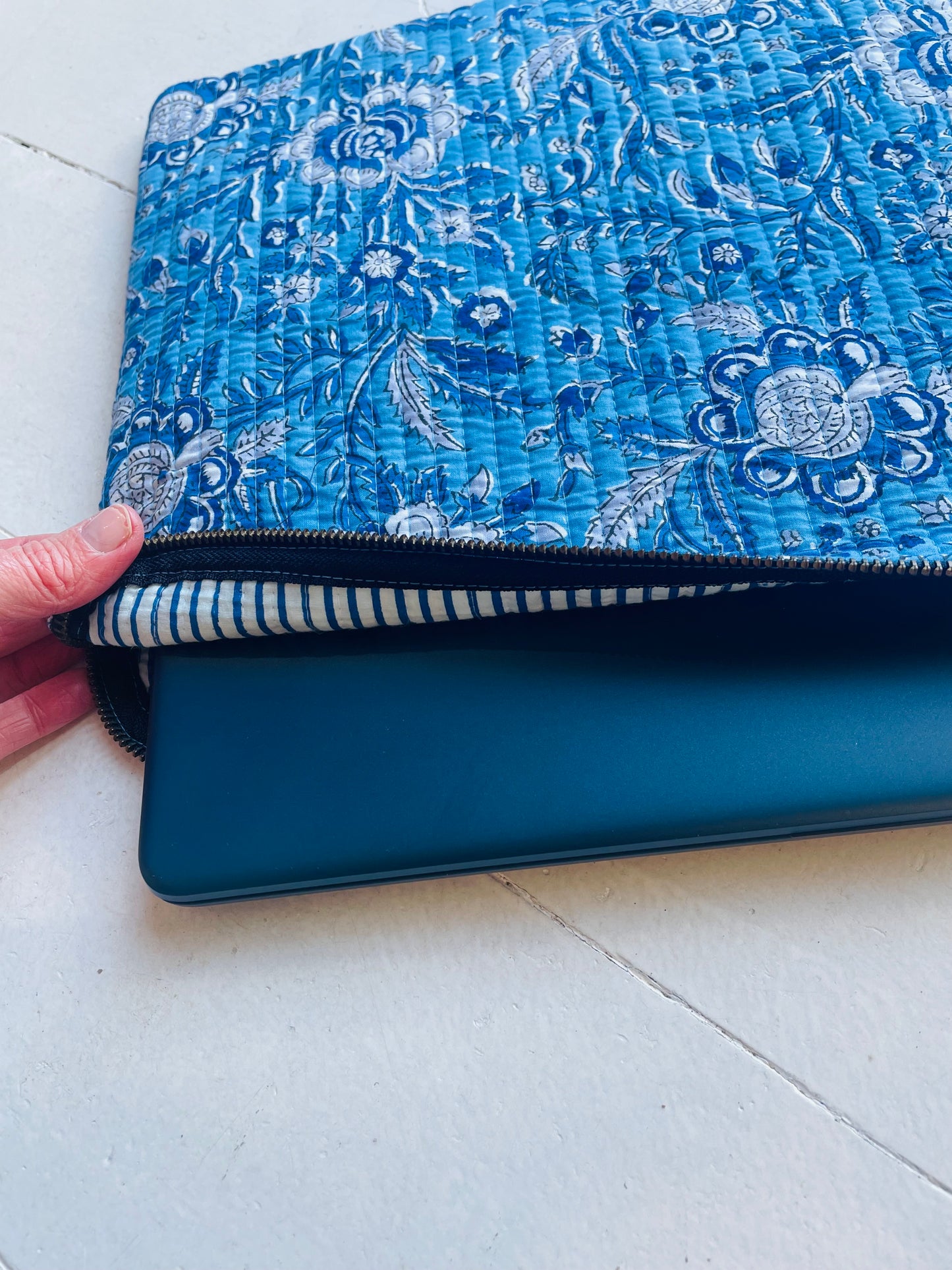 Laptop/iPad Case - Blue Floral