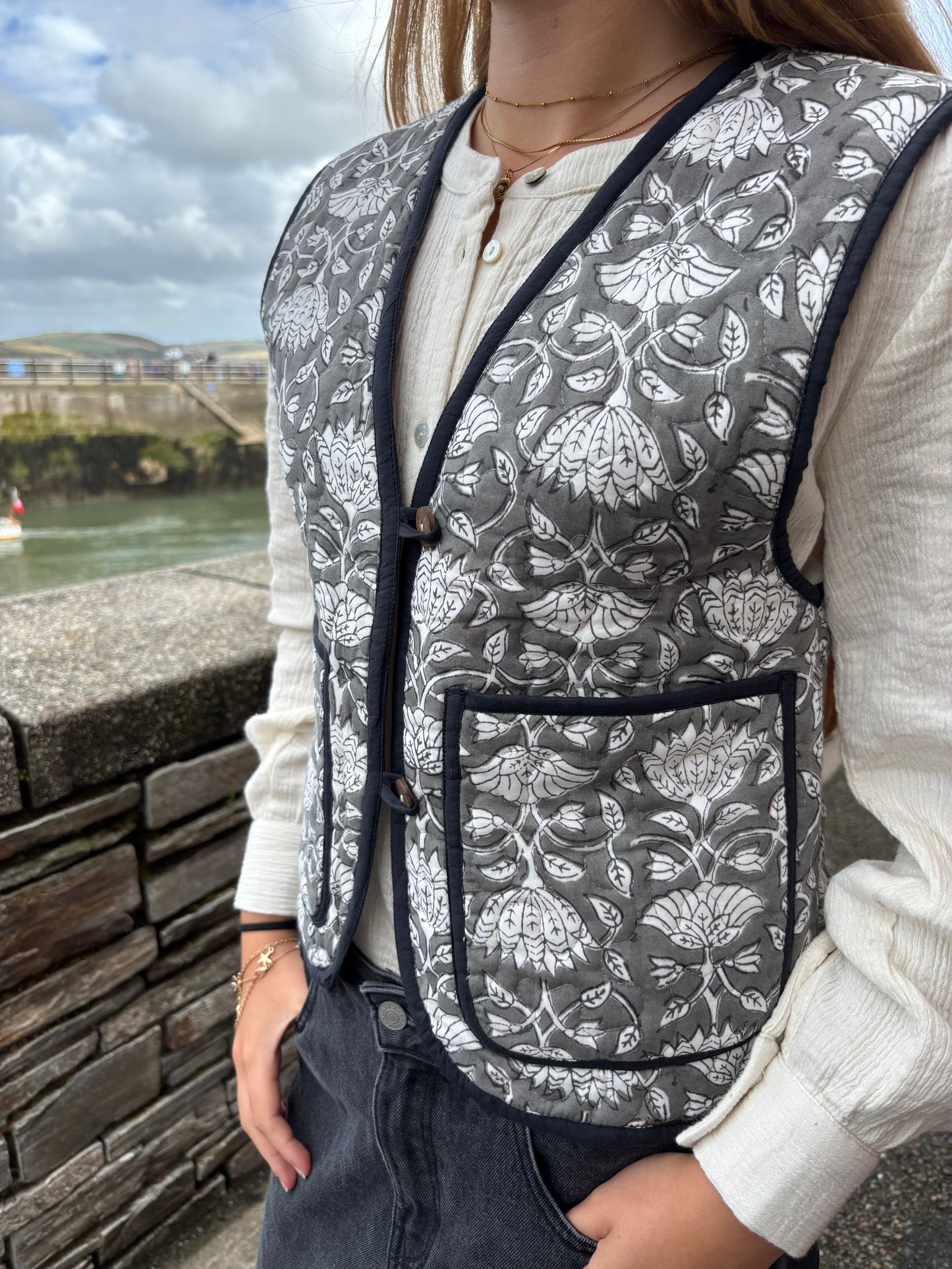 Sample Quilted Reversible Waistcoat - Grey Flower
