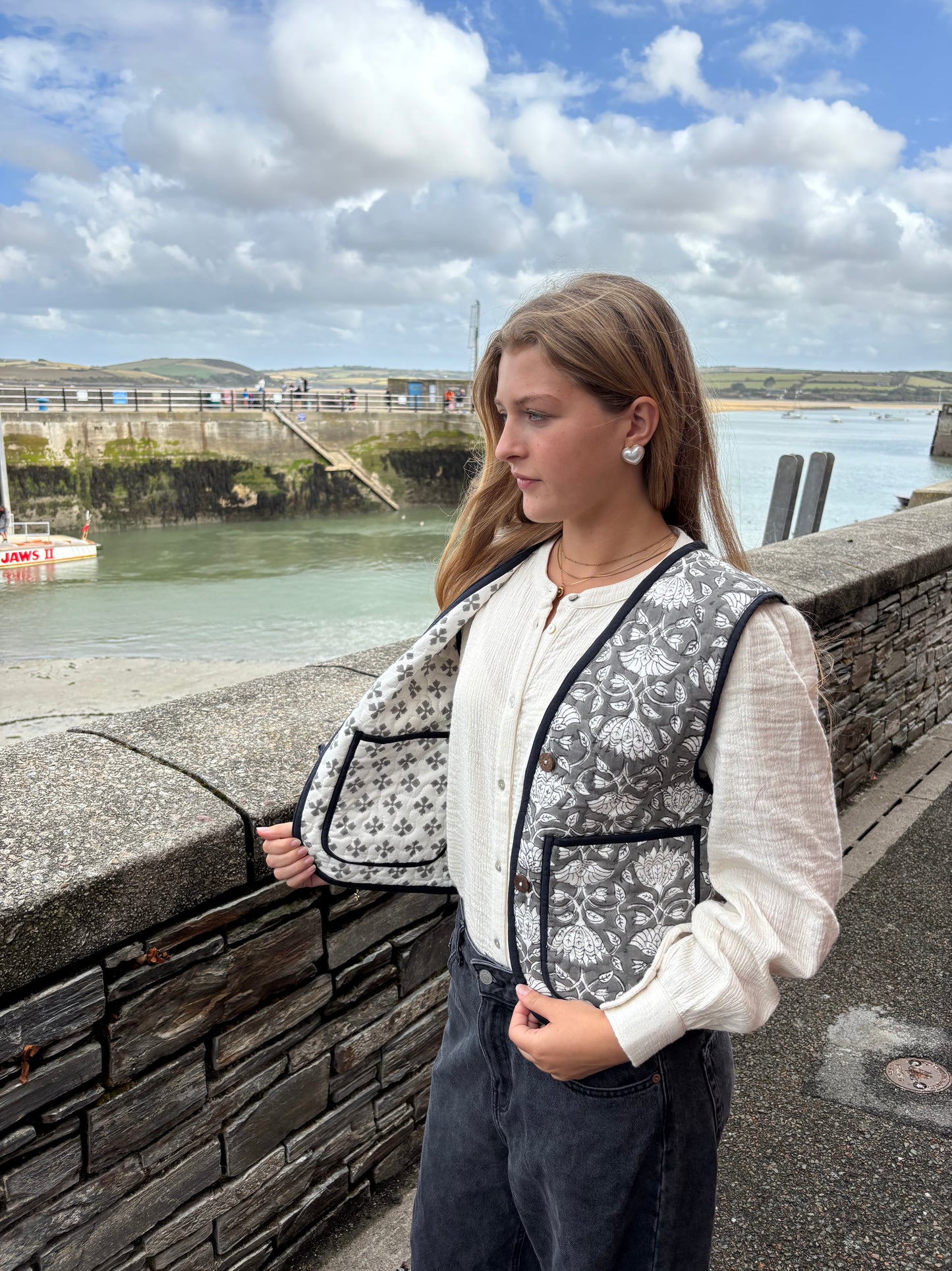 Sample Quilted Reversible Waistcoat - Grey Flower