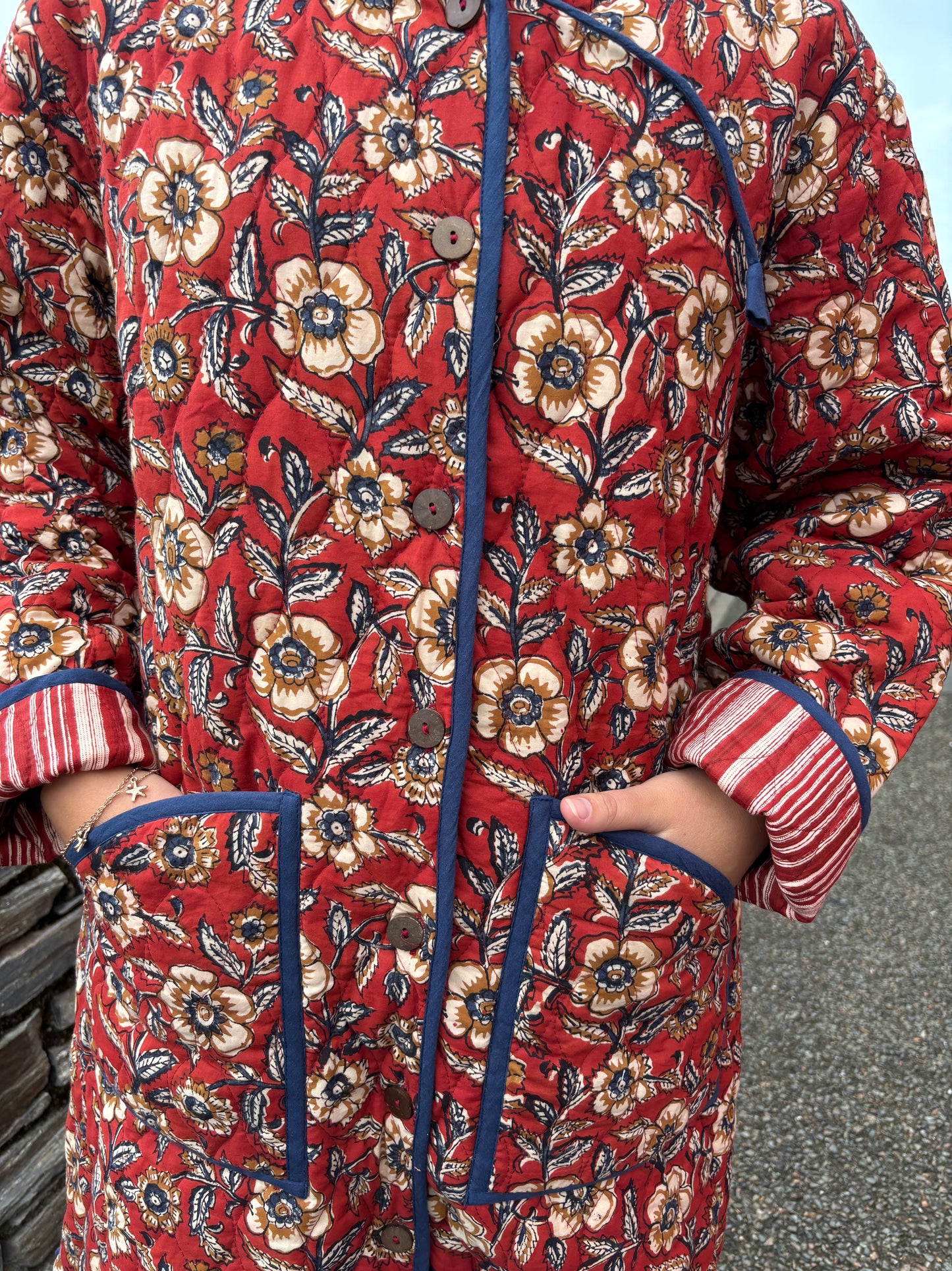Sample Reversible Quilted Hooded Dressing Gown - Catarina