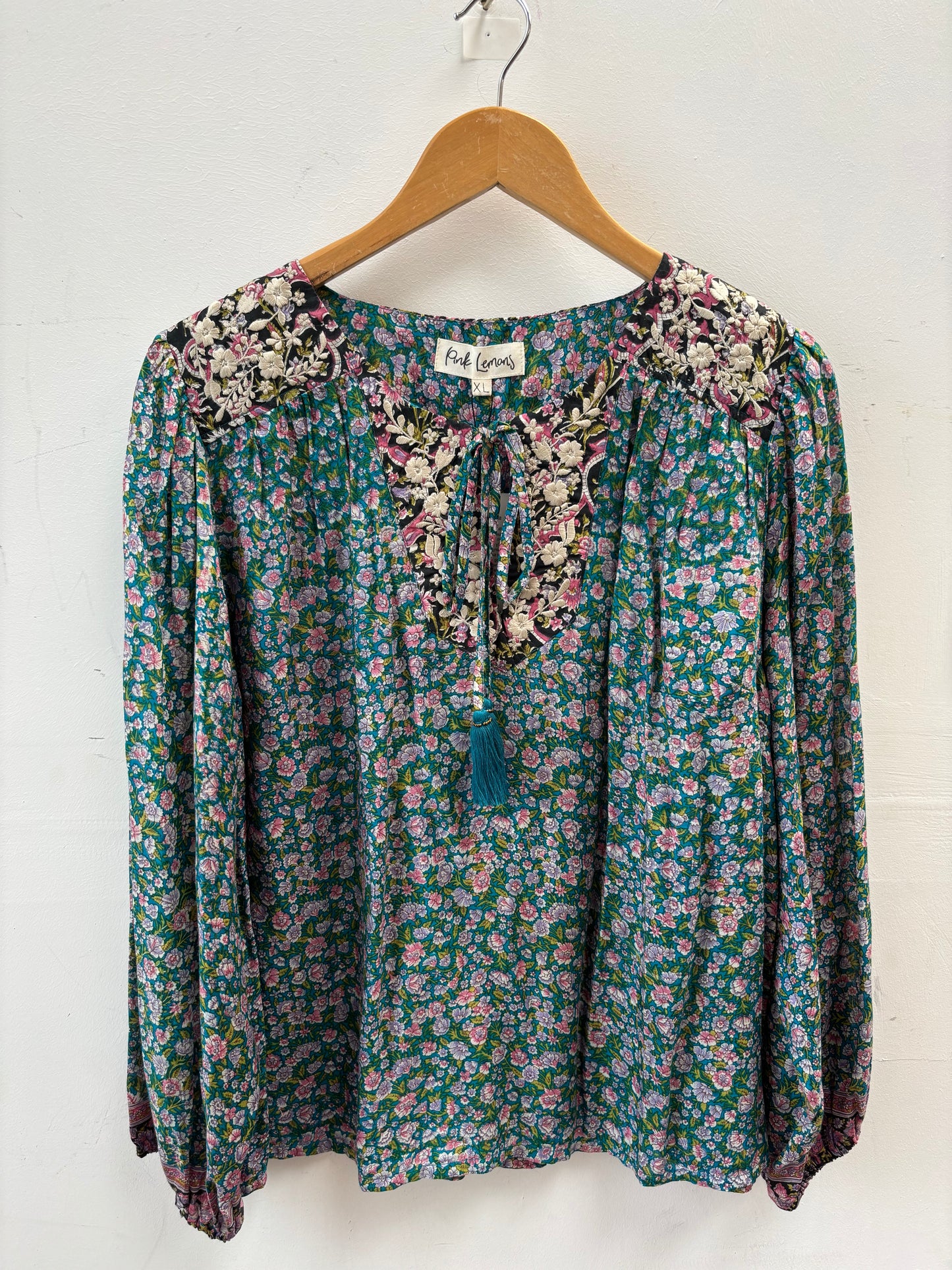 Lolita Embroidered Silk Blouse XL - 194