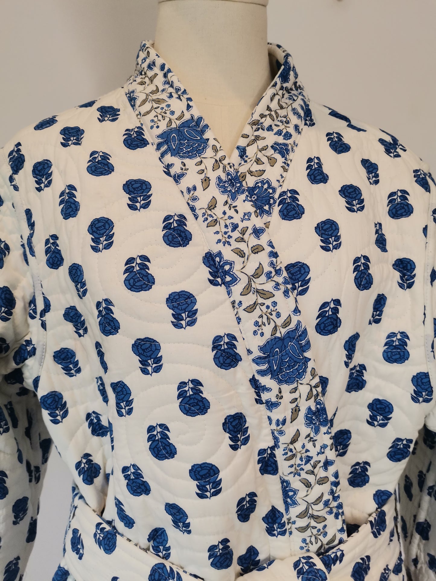Reversible Quilted Dressing Gown Sample - Blue Floral
