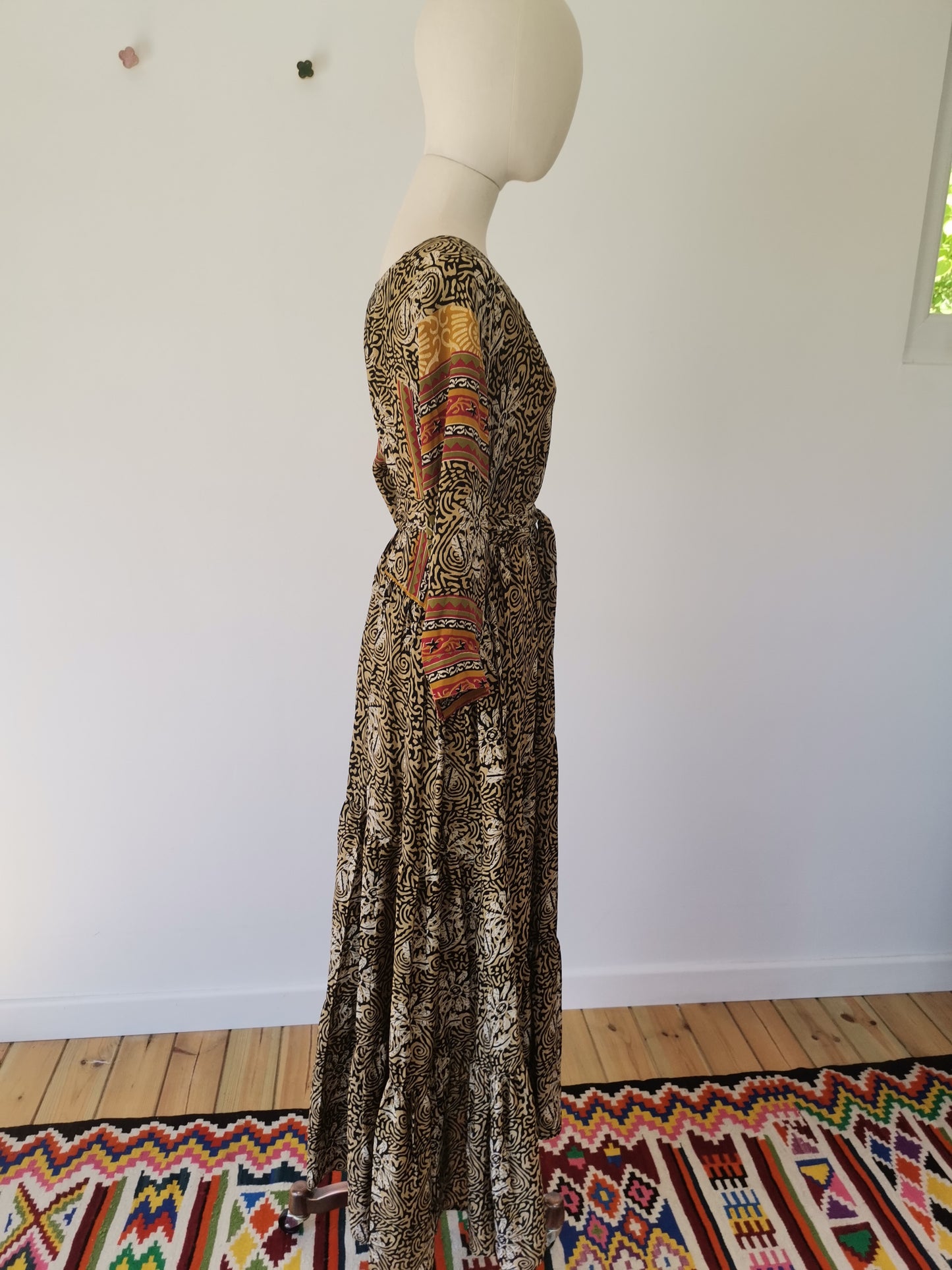 Prairie V-neck Silk Dress XL - 037