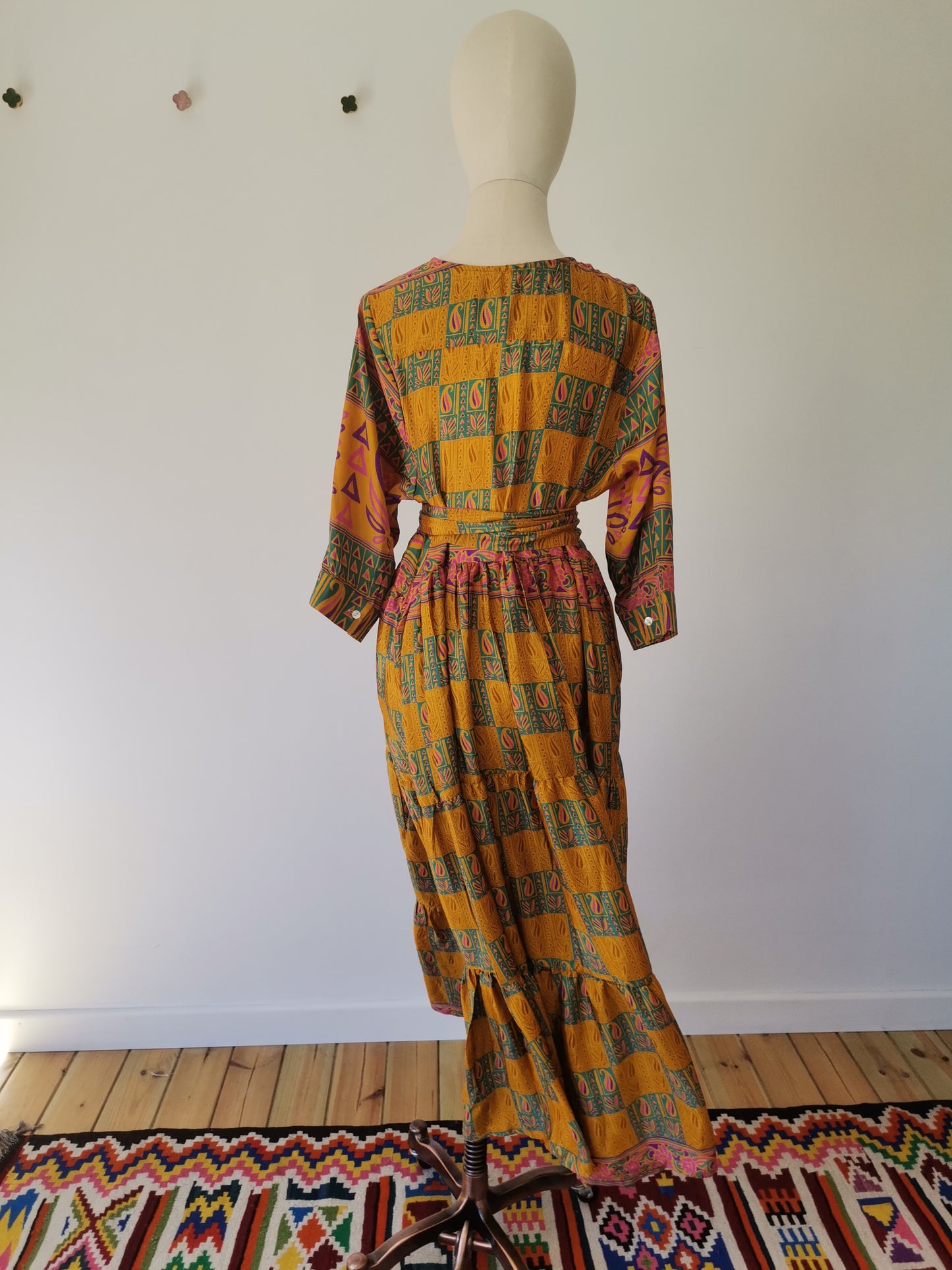 Prairie V-neck Silk Dress L - 033