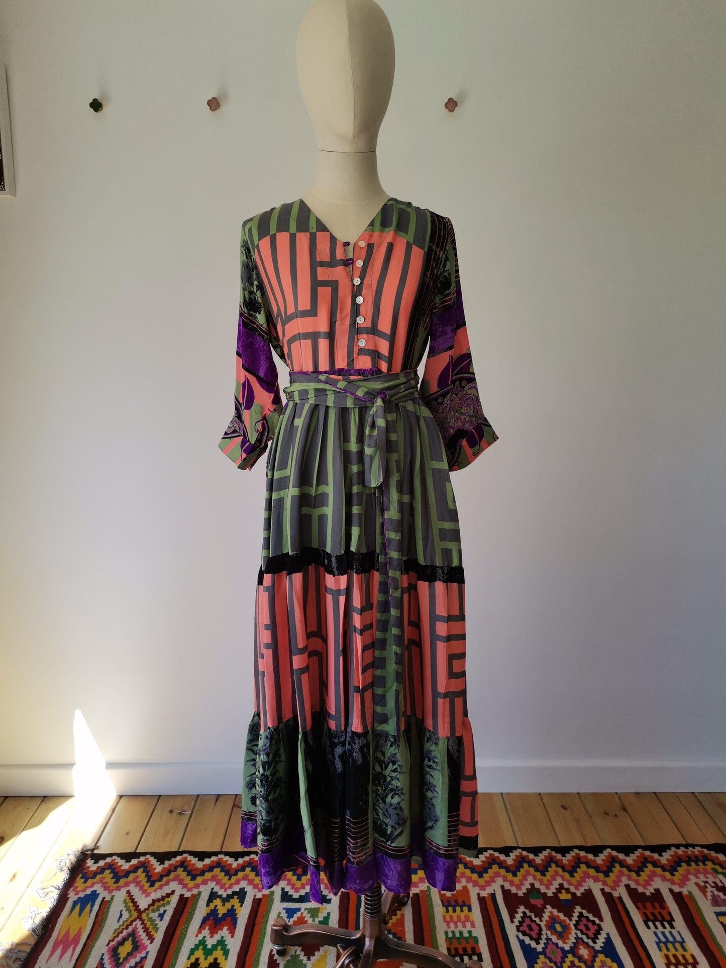 Prairie V-neck Silk Dress XS - 034