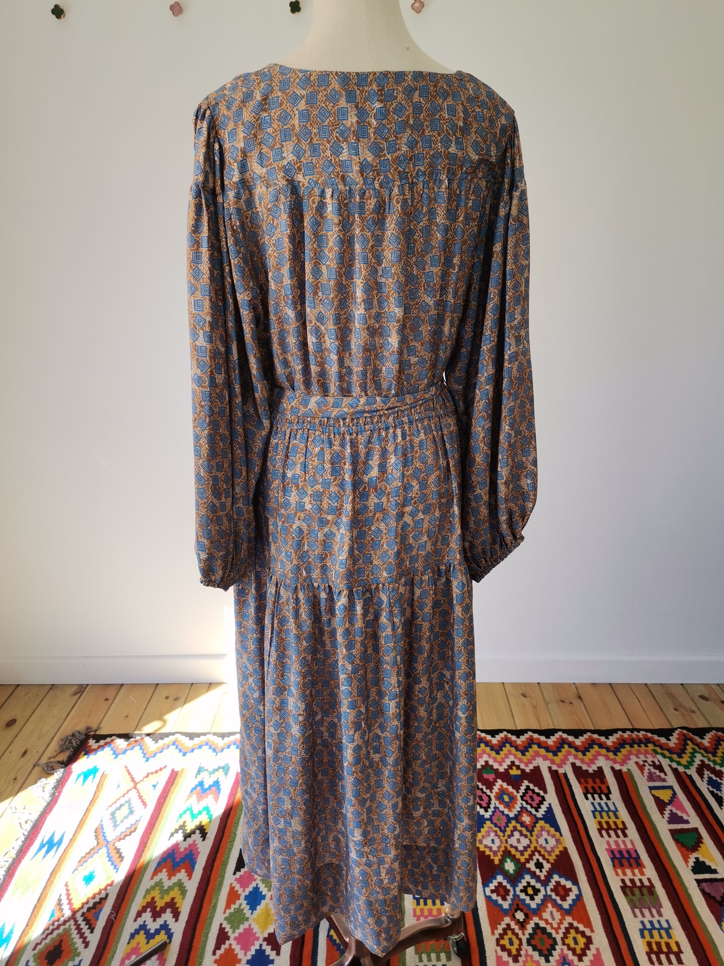 Lola Silk Dress L - 008