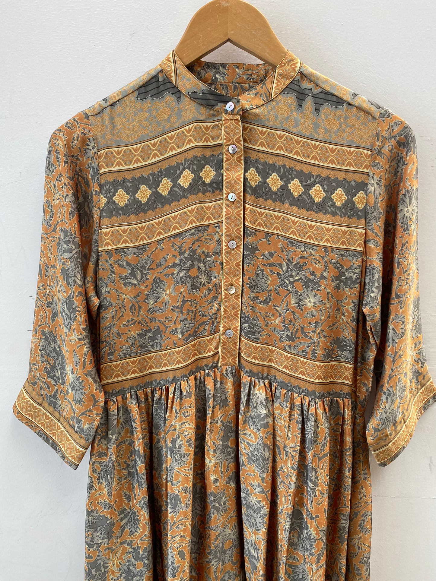 Prairie Round Neck Silk Dress S  - 015