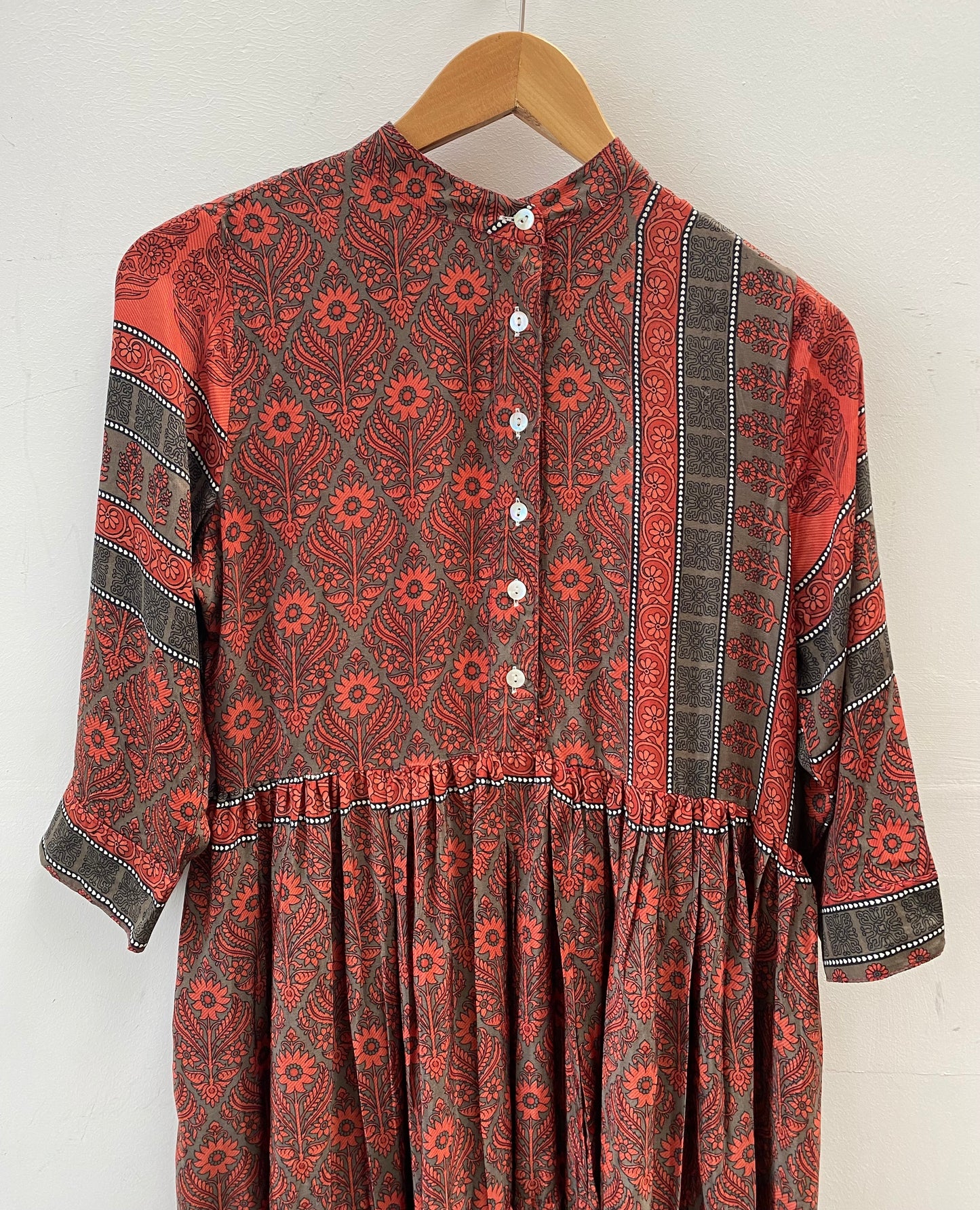 Prairie Round Neck Silk Dress S  - 021