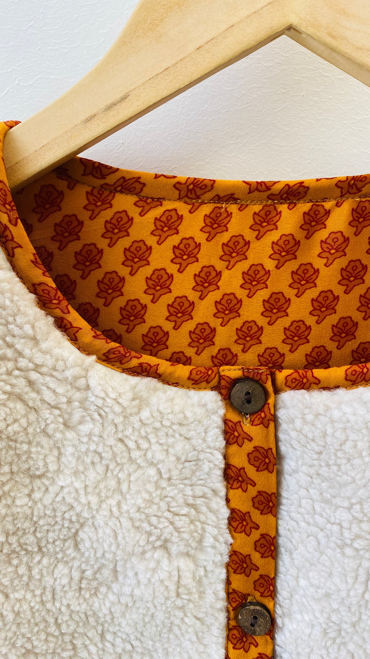 Grace Gilet - Silk 026