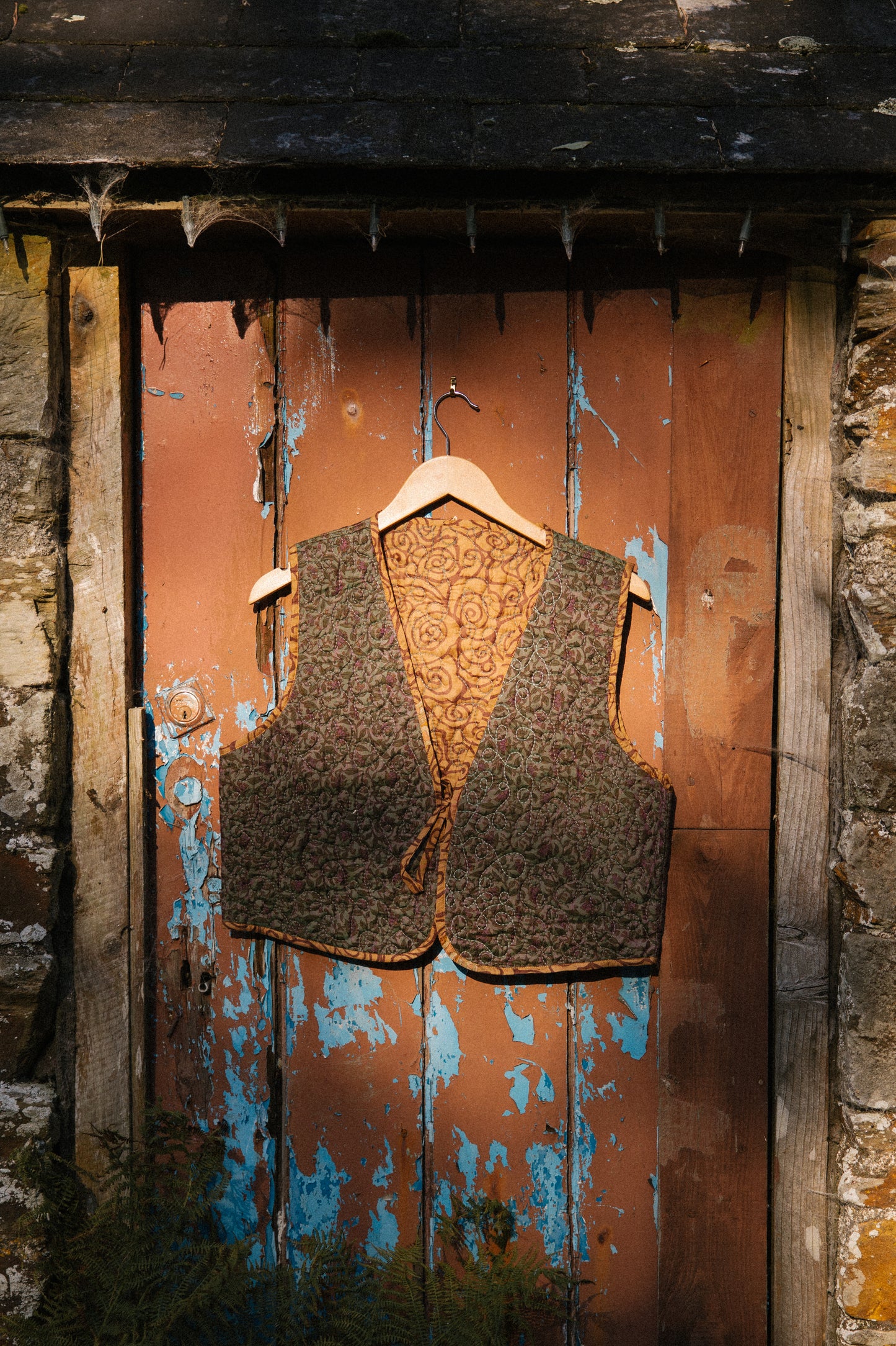 Melissa Silk Reversible Waistcoat XL - 055