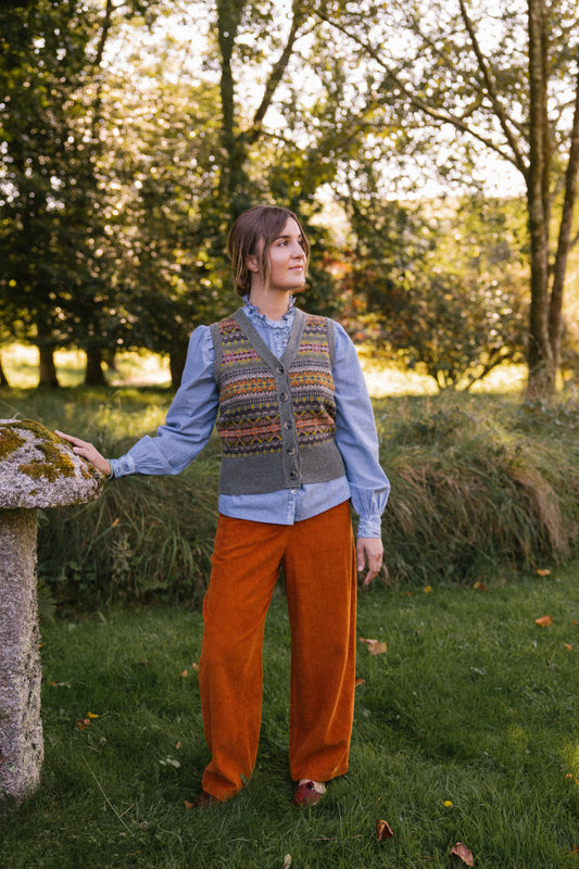 Kinross Waistcoat in Agate