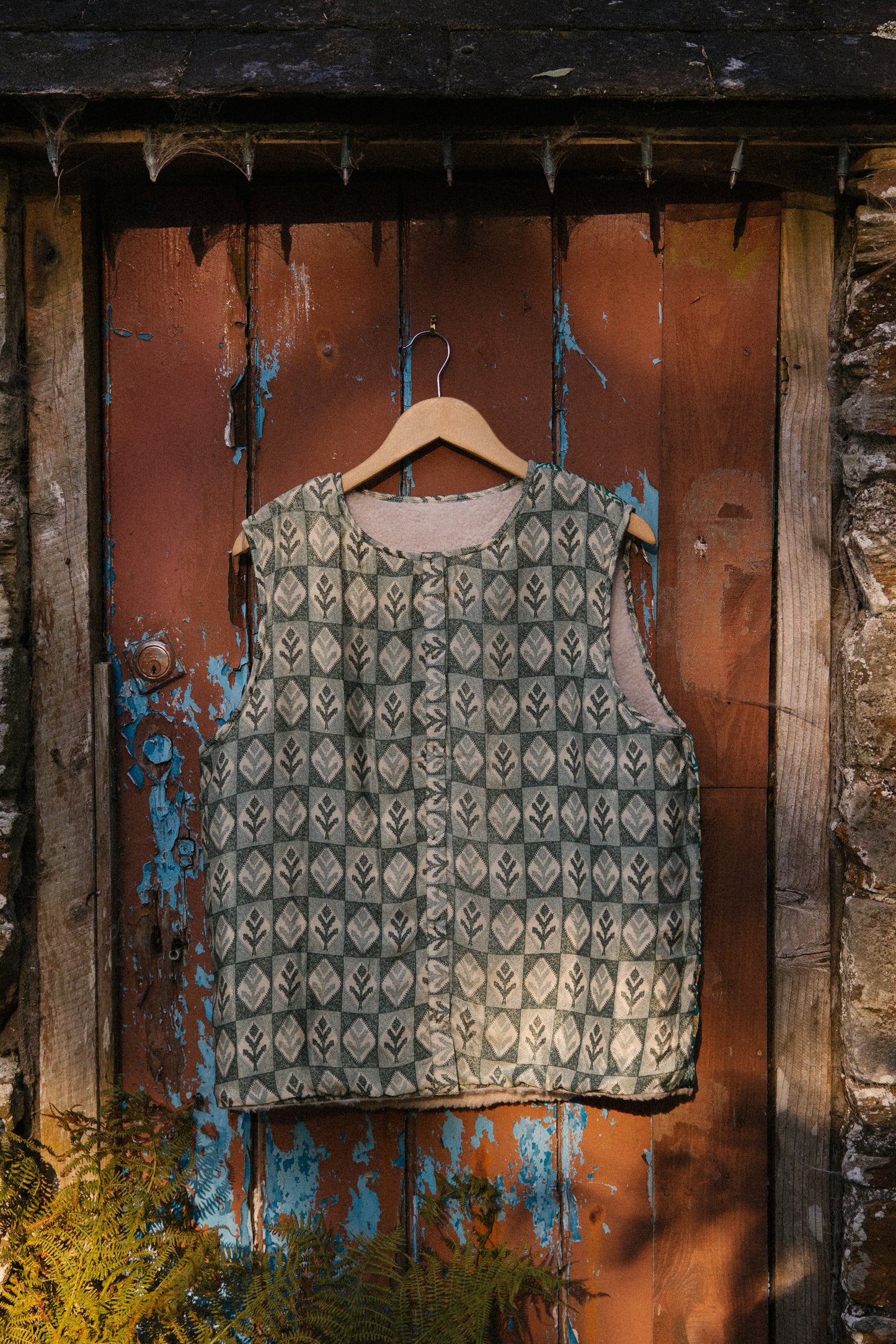 Grace Gilet - Silk 021