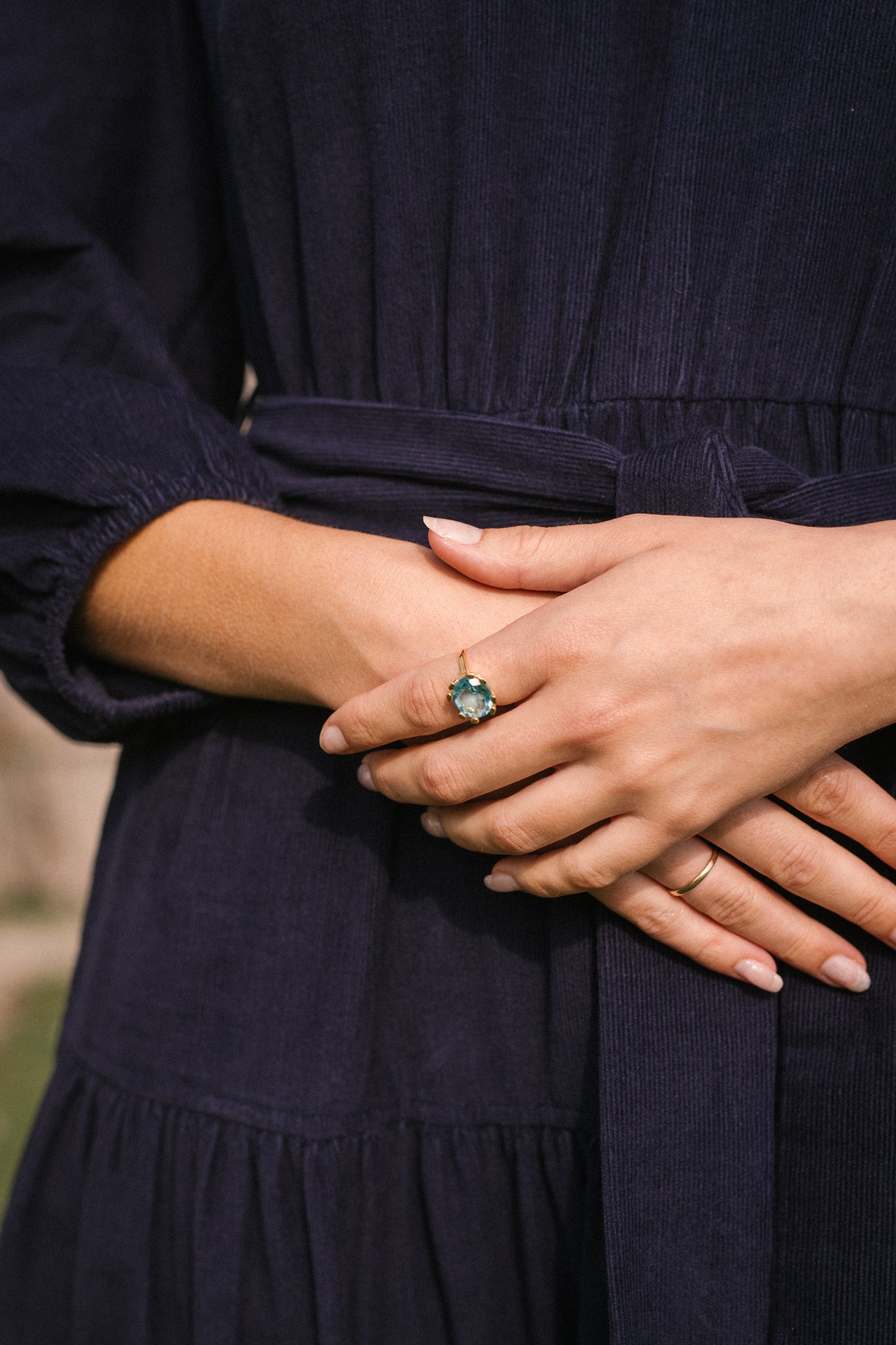 Noa Claw Ring -Gold Blue Topaz