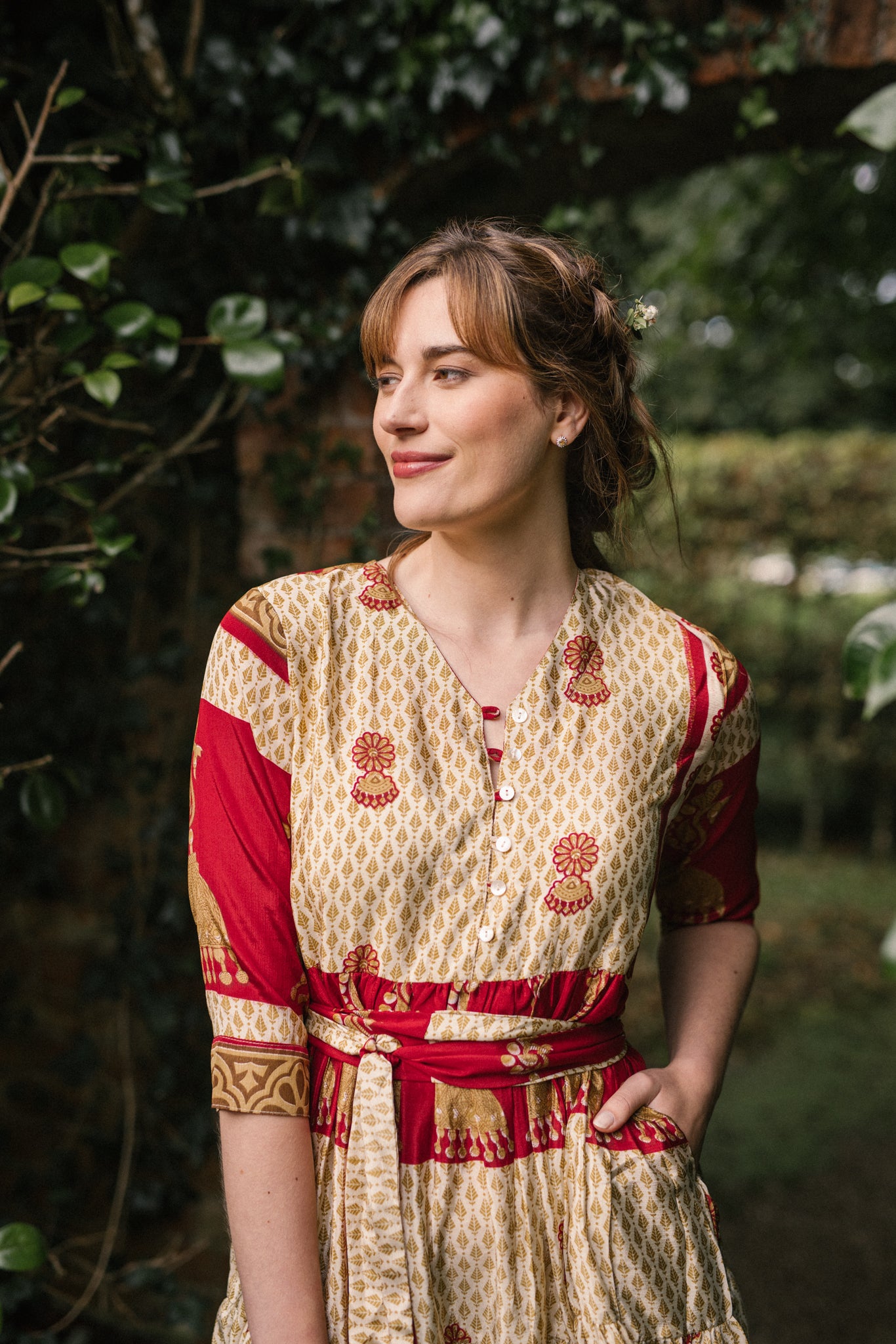 Prairie V-neck Silk Dress S - Gold/Deep Red Print 056