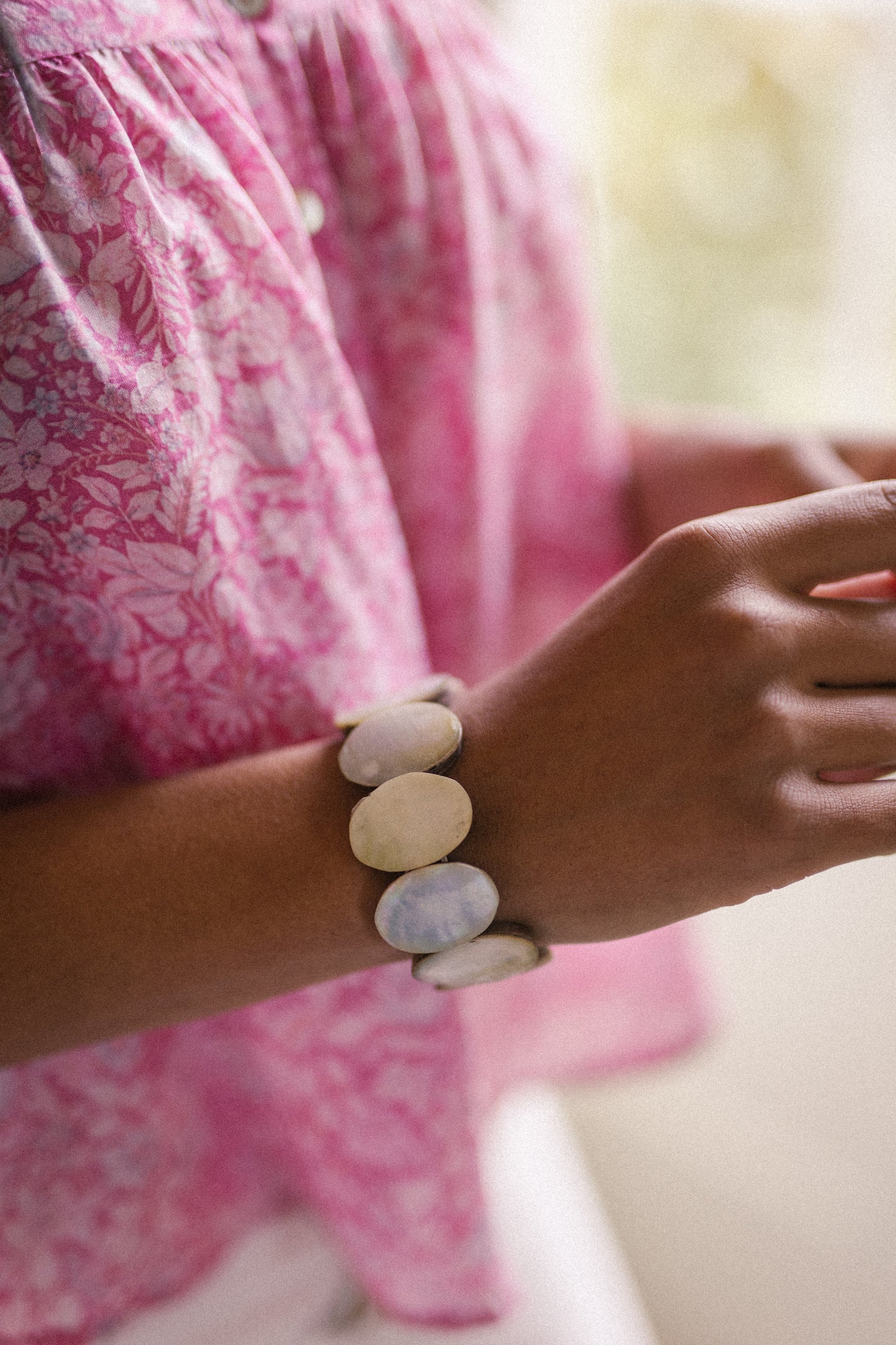 Shell & Coconut Bracelet - Mother of Pearl (BCBRB 040)