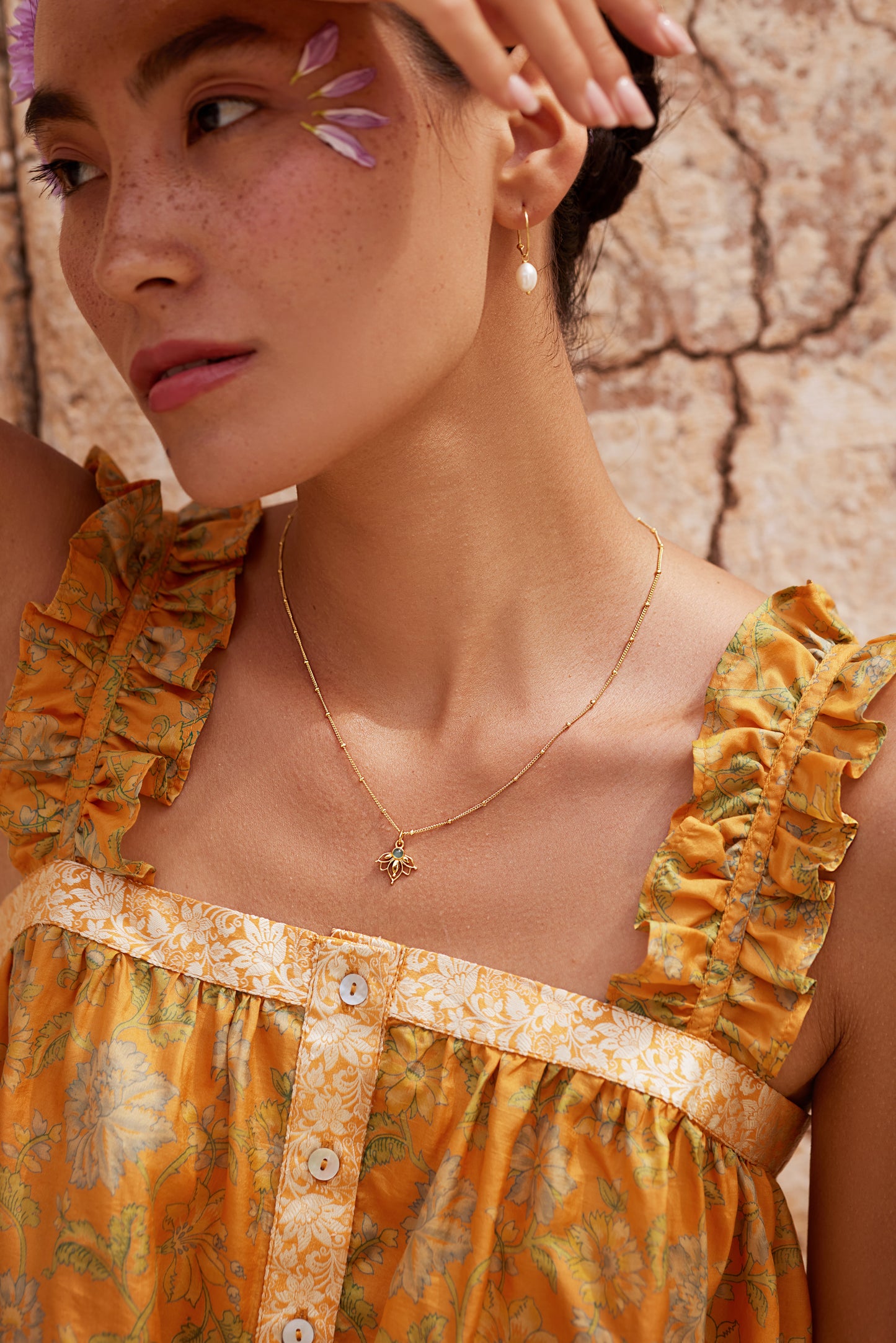 Lotus Necklace Gold -Gold Blue Chalcedony