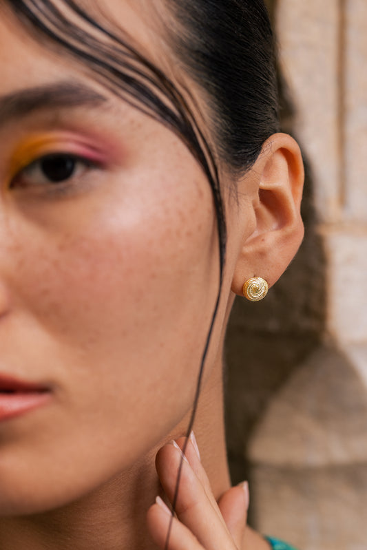 Shell Stud Earrings - Gold