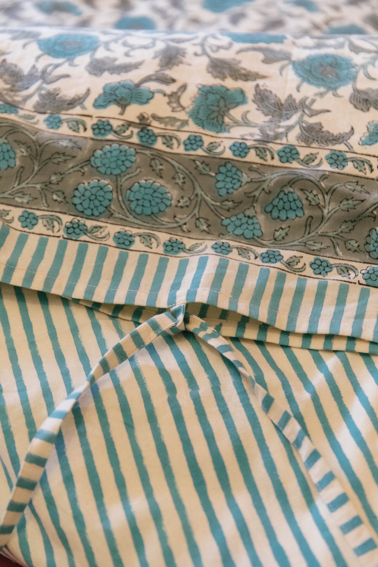 Jasmine Duvet Set in Vintage Blue - Single
