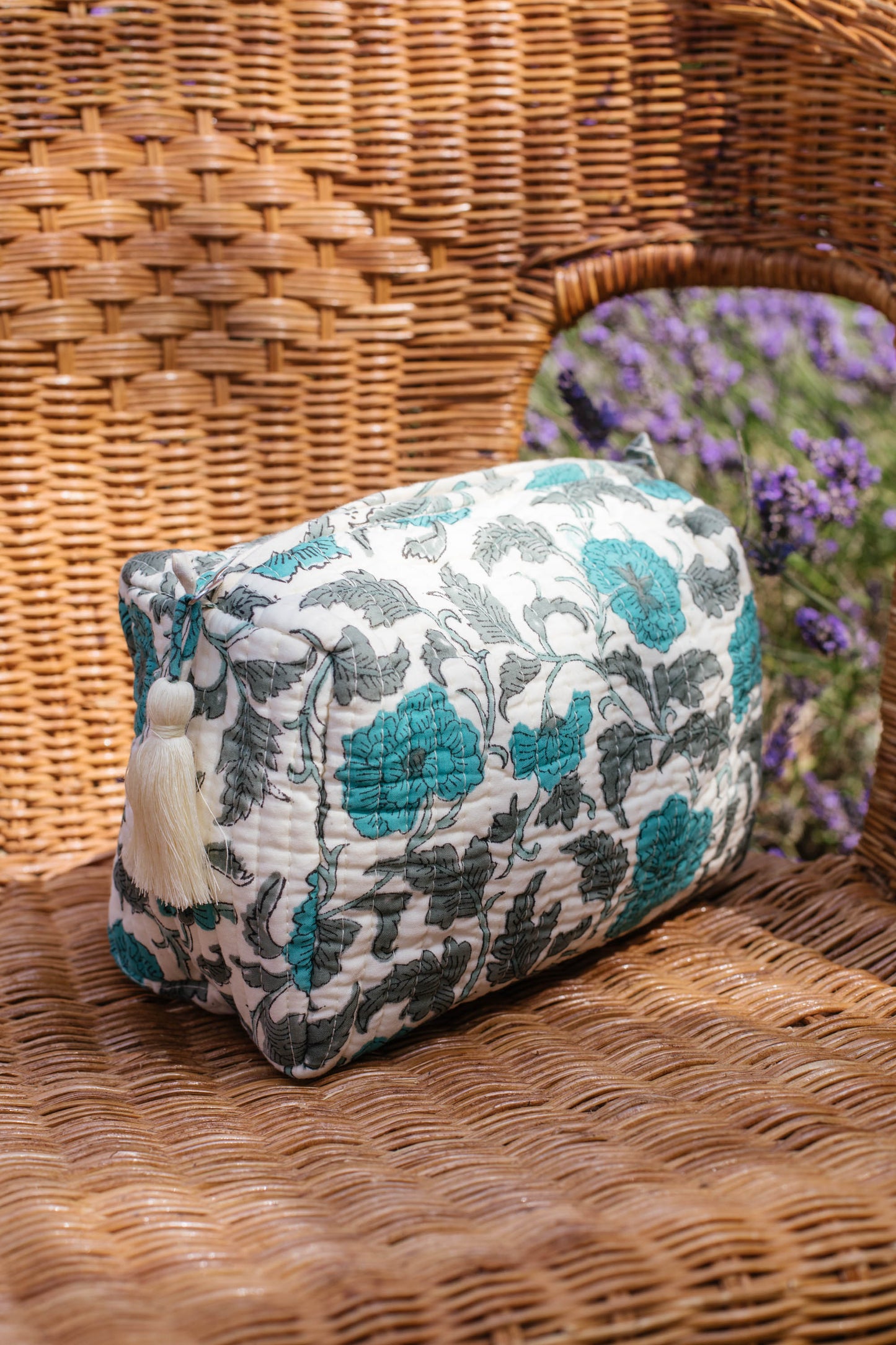 Jasmine Washbag in Vintage Blue