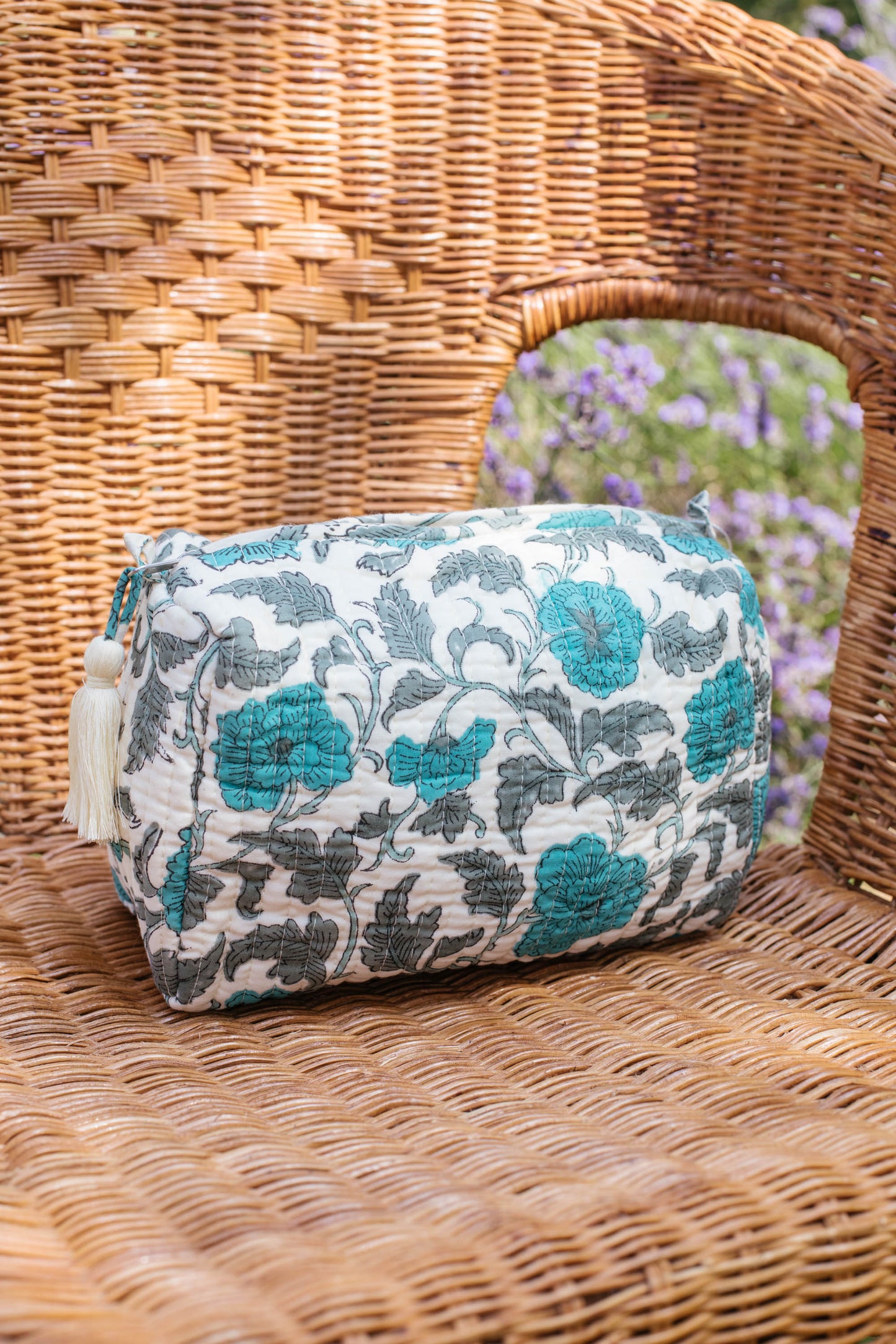 Jasmine Washbag in Vintage Blue