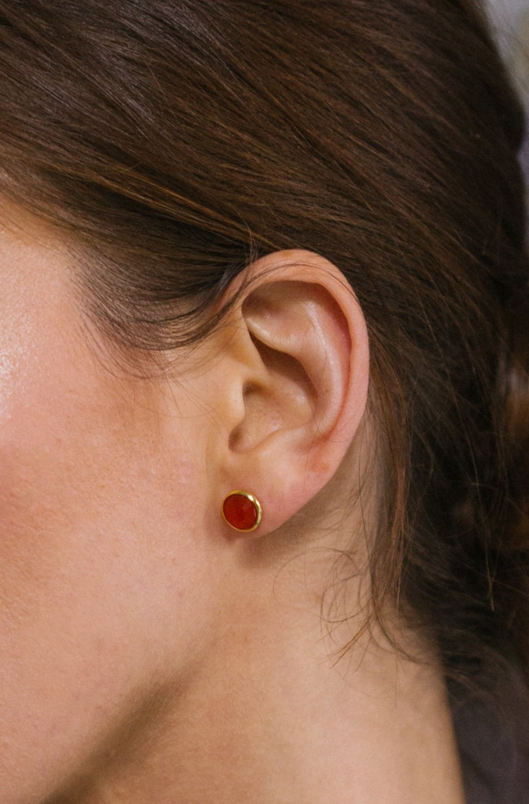 Gold Vermeil Round Studs in Red Onyx