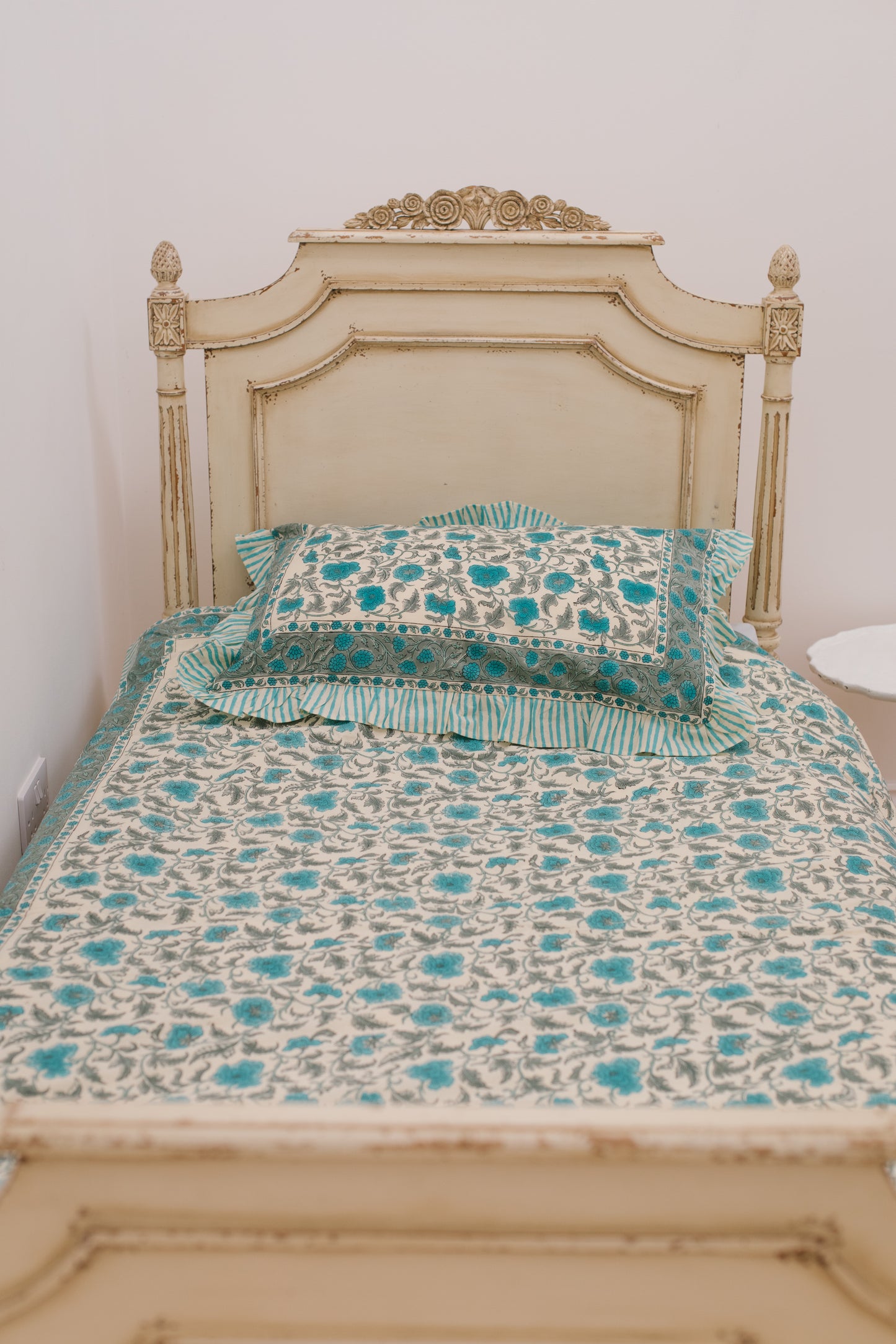 Jasmine Duvet Set in Vintage Blue - Single