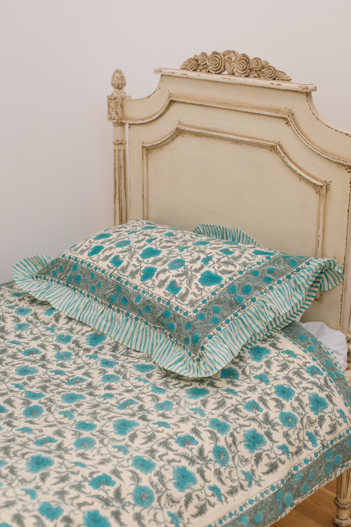 Jasmine Duvet Set in Vintage Blue - Single