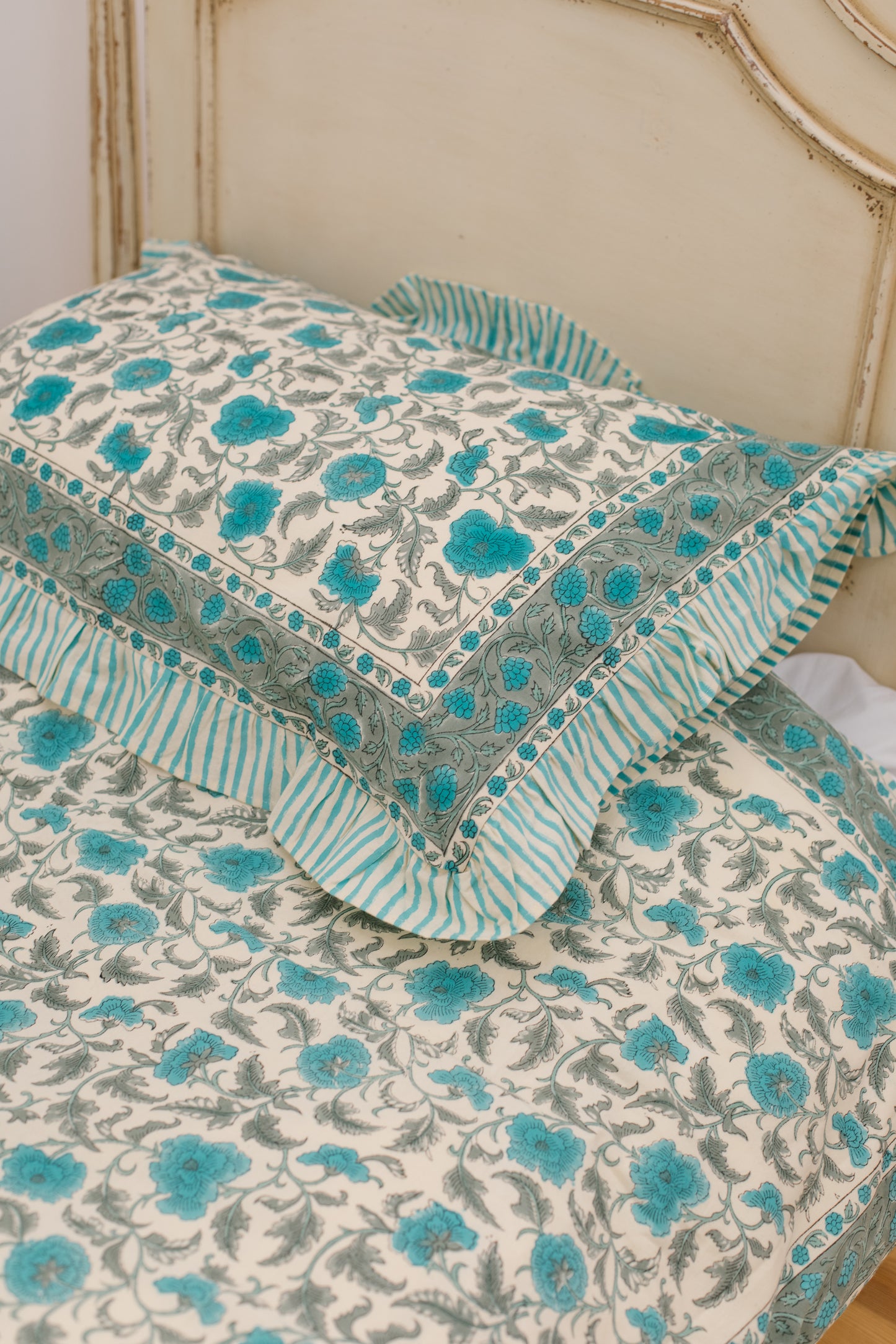 Jasmine Duvet Set in Vintage Blue - Single