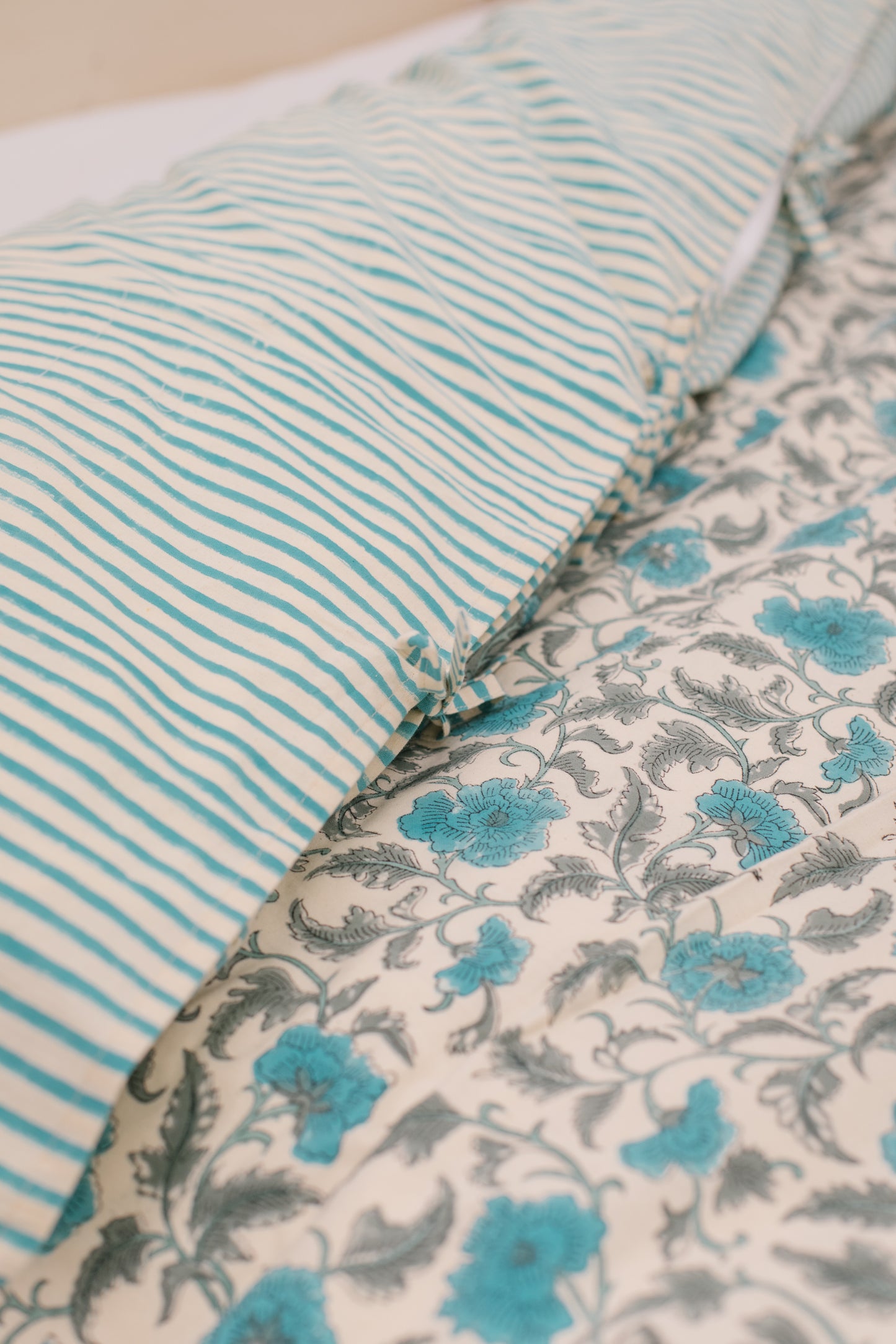 Jasmine Duvet Set in Vintage Blue - Single