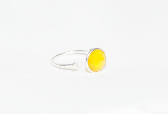 Sterling Silver Ring with Disc in Yellow Chalcedony