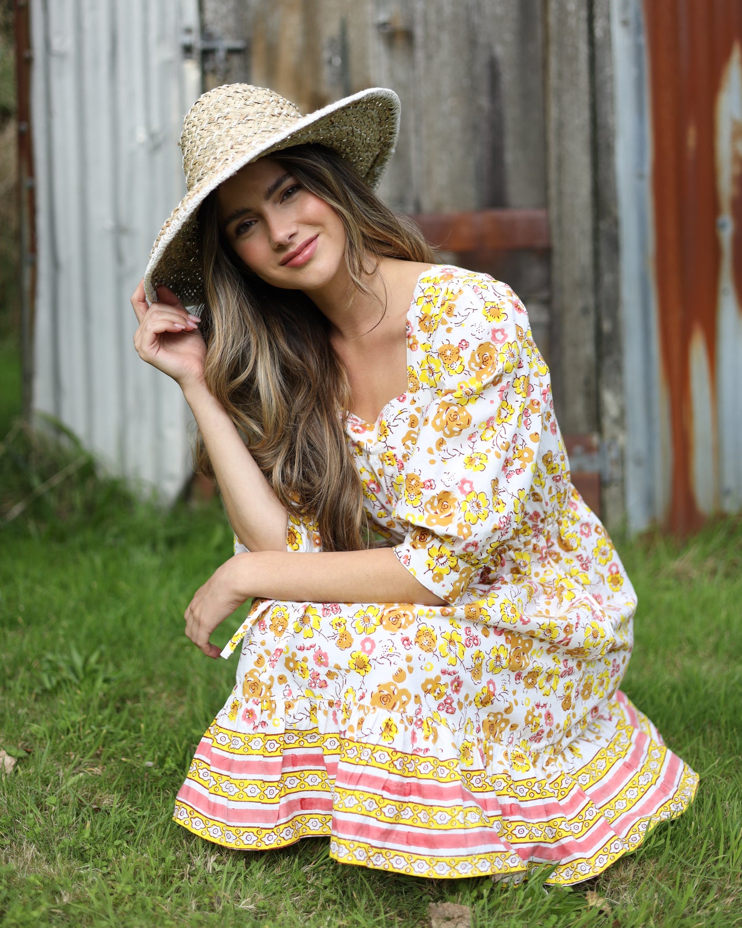 Meadow Dress Short in Sunflower Field