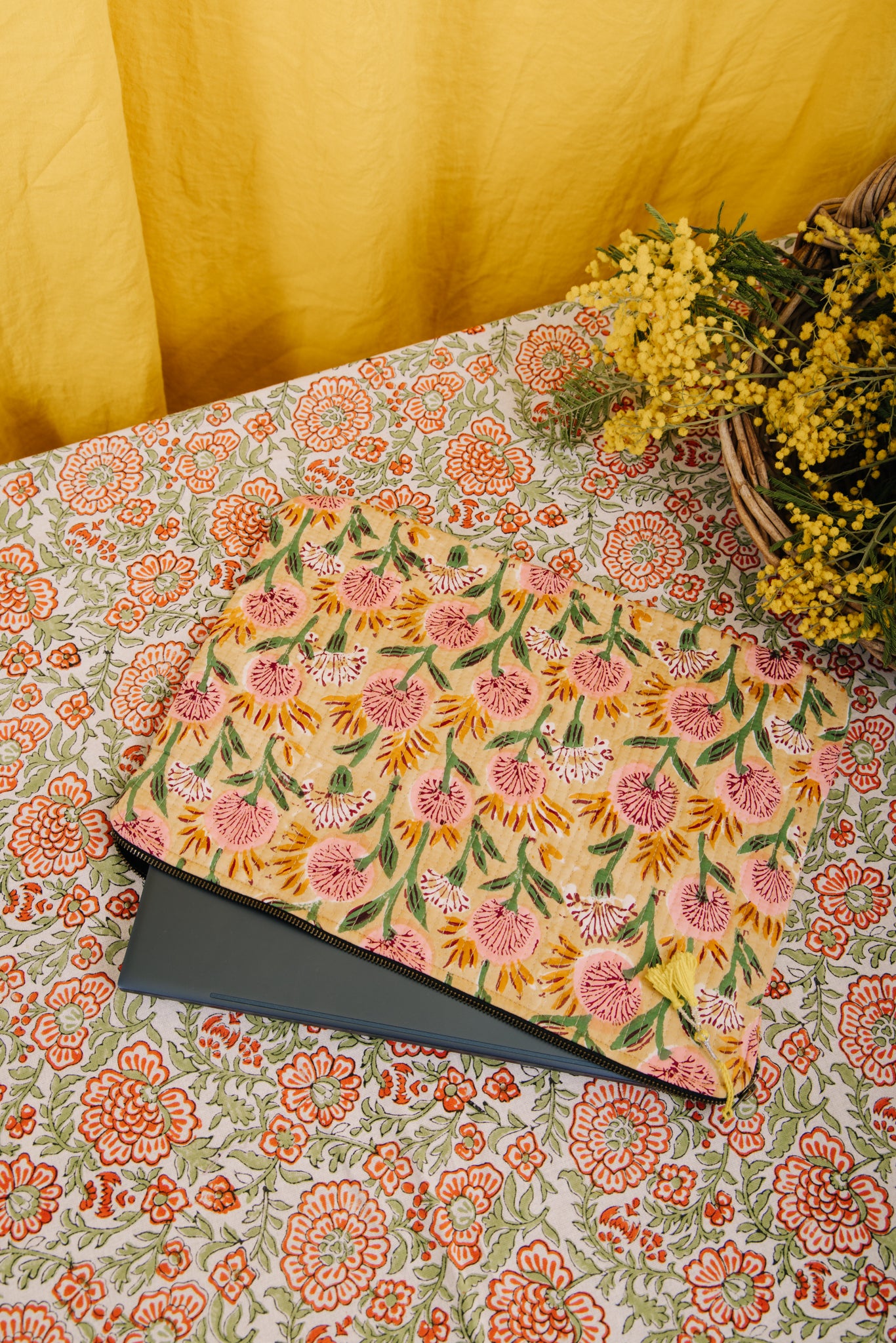 Laptop/iPad Case - Pink Thistle