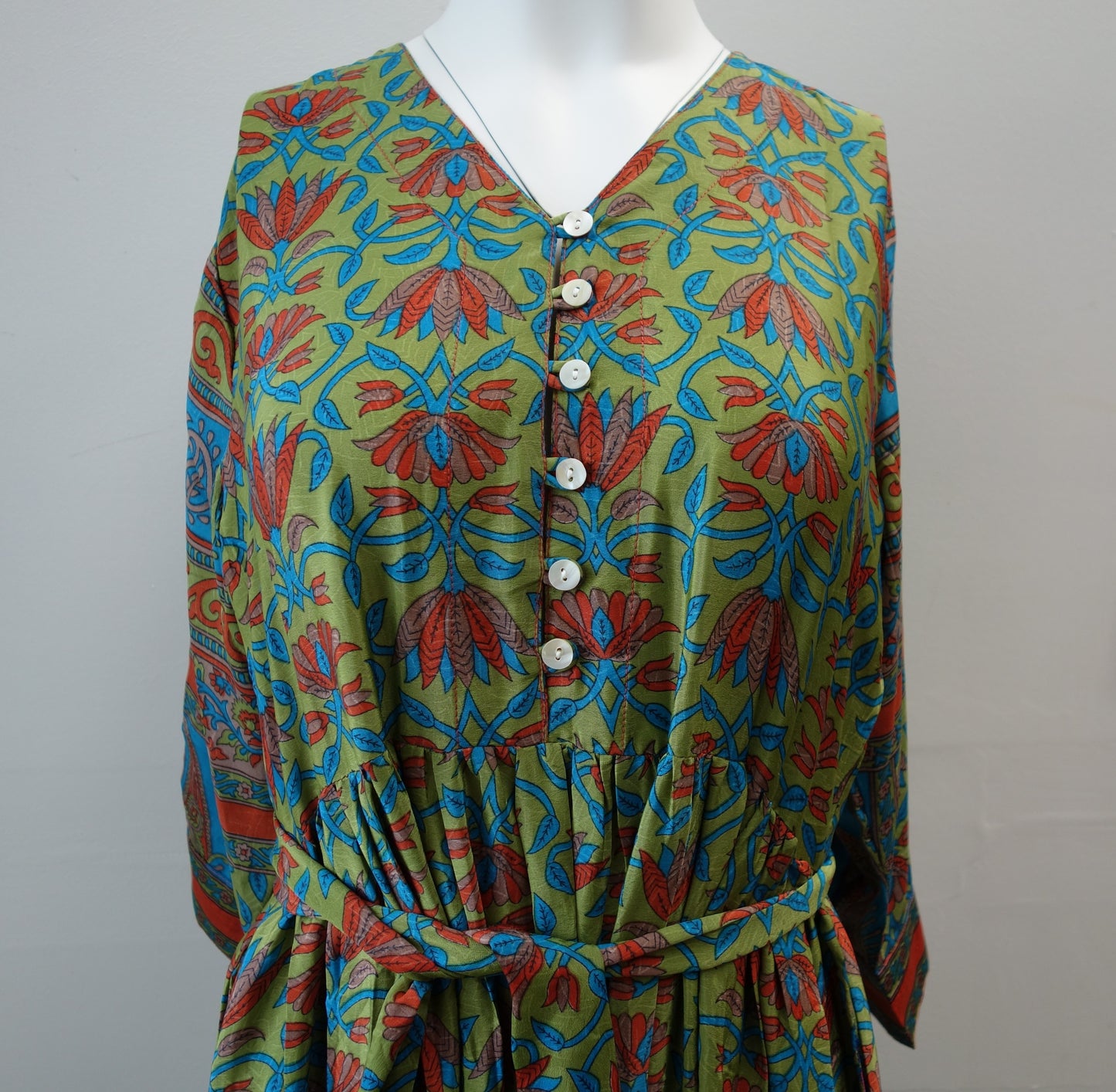 Prairie V-neck Silk Dress S - 007