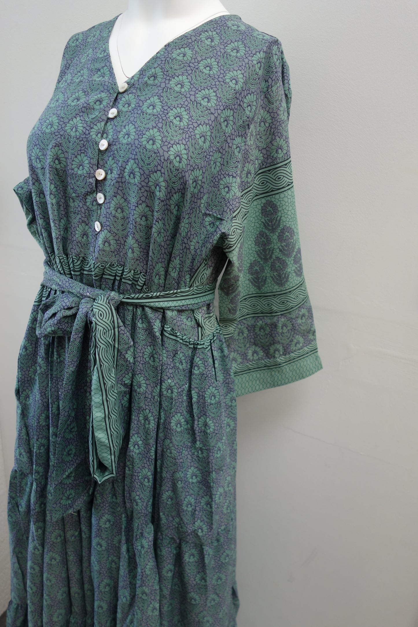 Prairie V-neck Silk Dress XL - 024