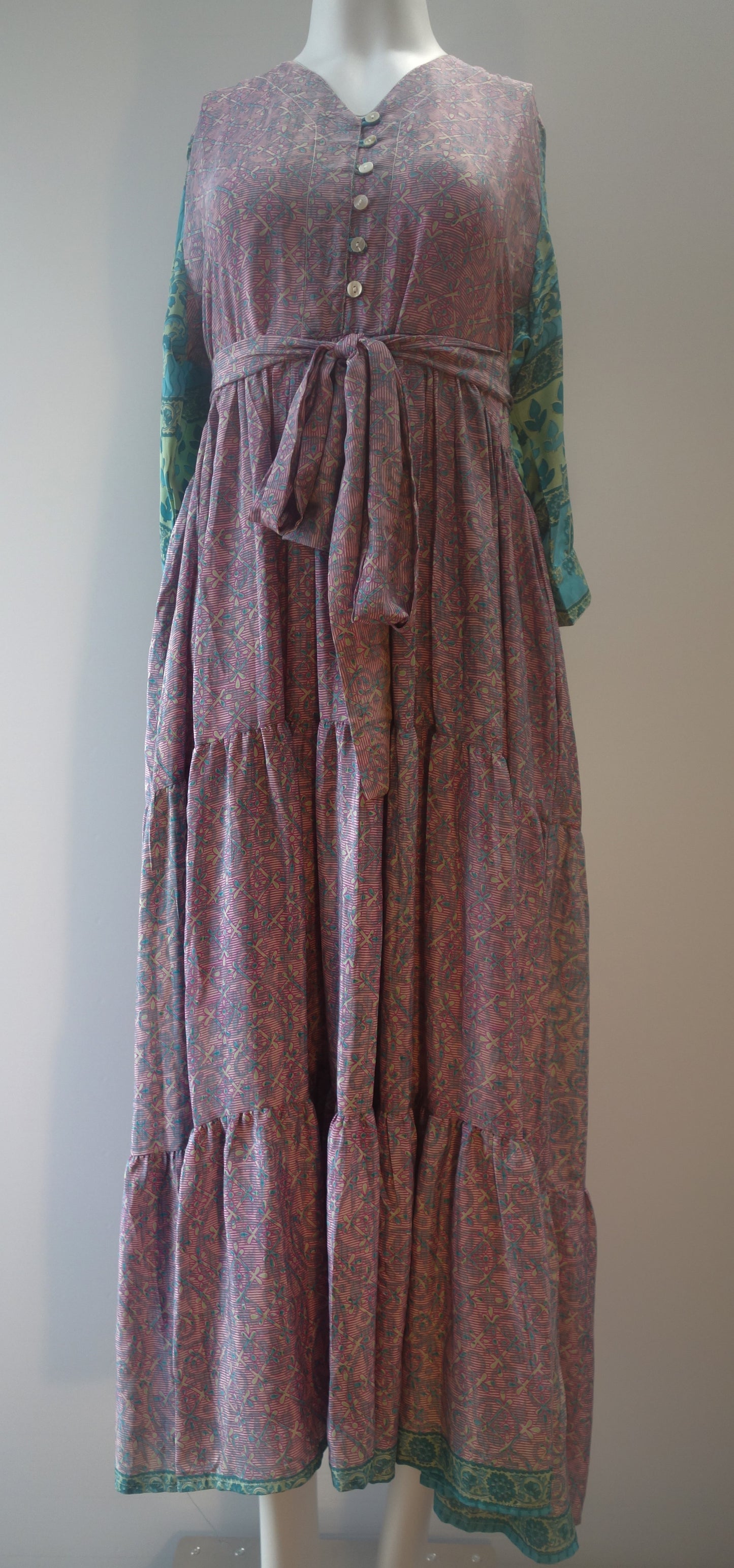 Prairie V-neck Silk Dress L - 051