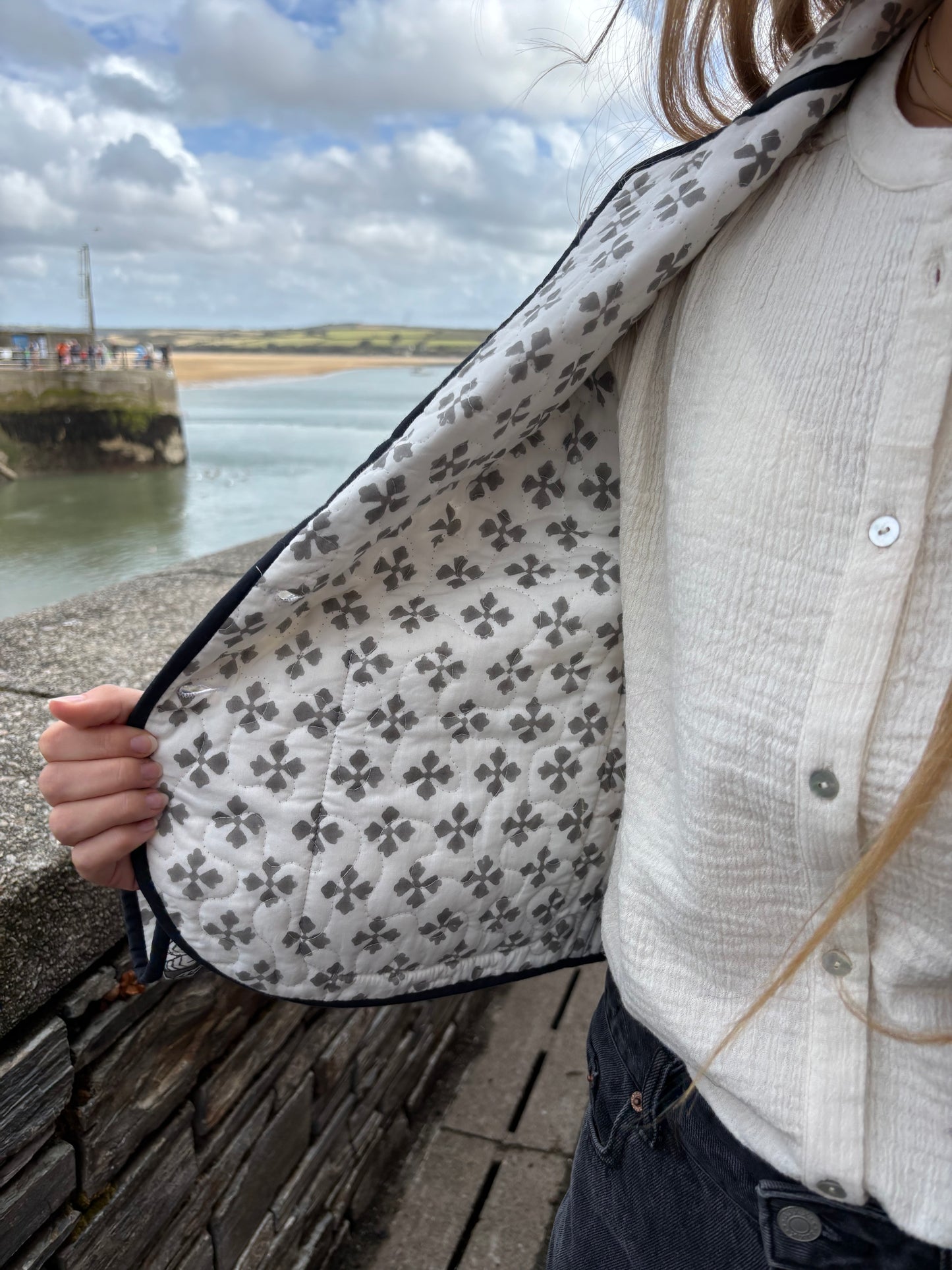 Sample Quilted Jacket - Grey Flower