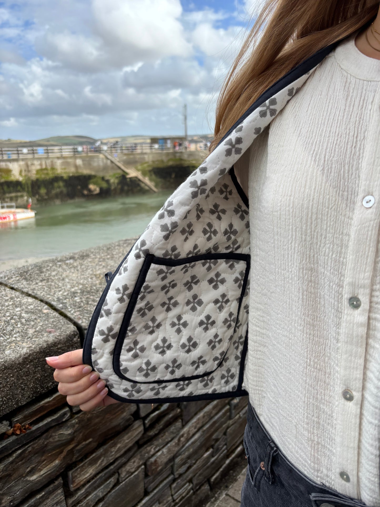 Sample Quilted Reversible Waistcoat - Grey Flower