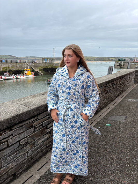 Sample Reversible Quilted Hooded Dressing Gown - Blue Floral