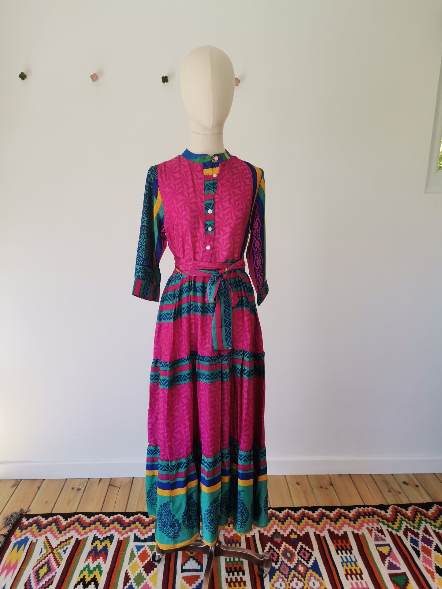 Prairie Round Neck Silk Dress 001 - S