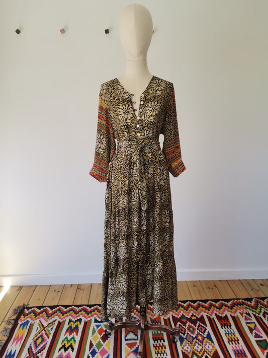 Prairie V-neck Silk Dress XL - 037