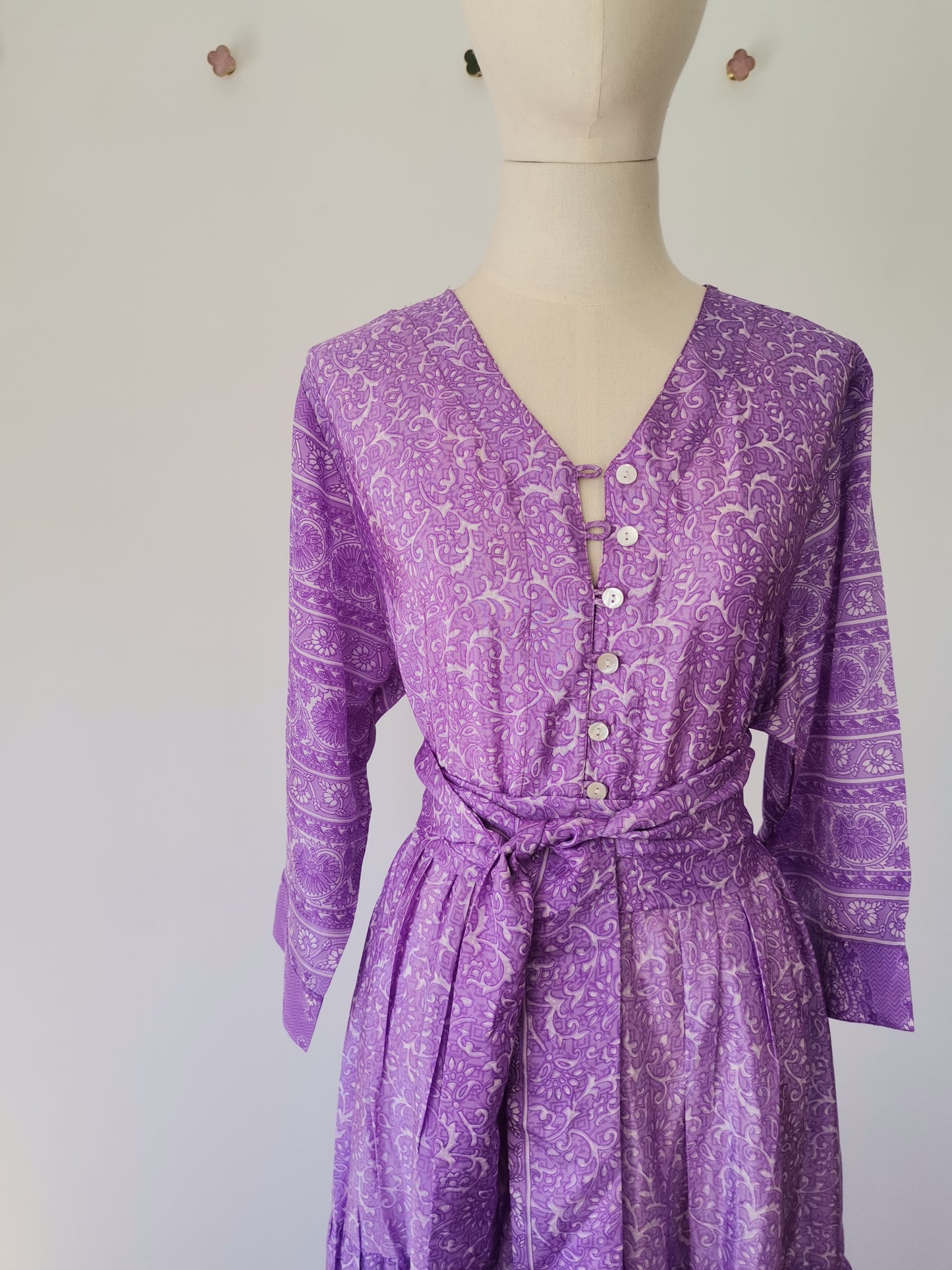 Prairie V-neck Silk Dress XL - 038