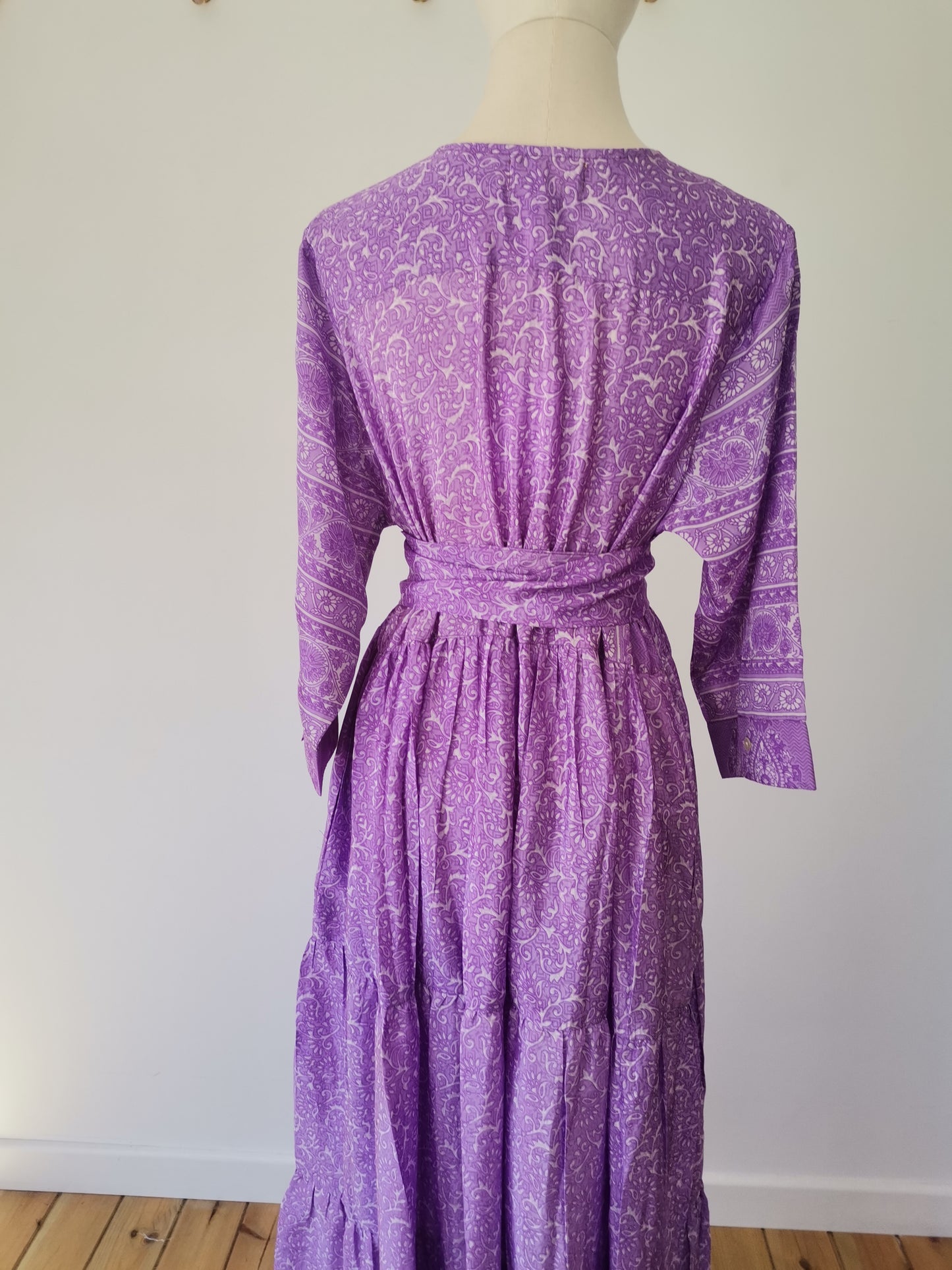 Prairie V-neck Silk Dress XL - 038