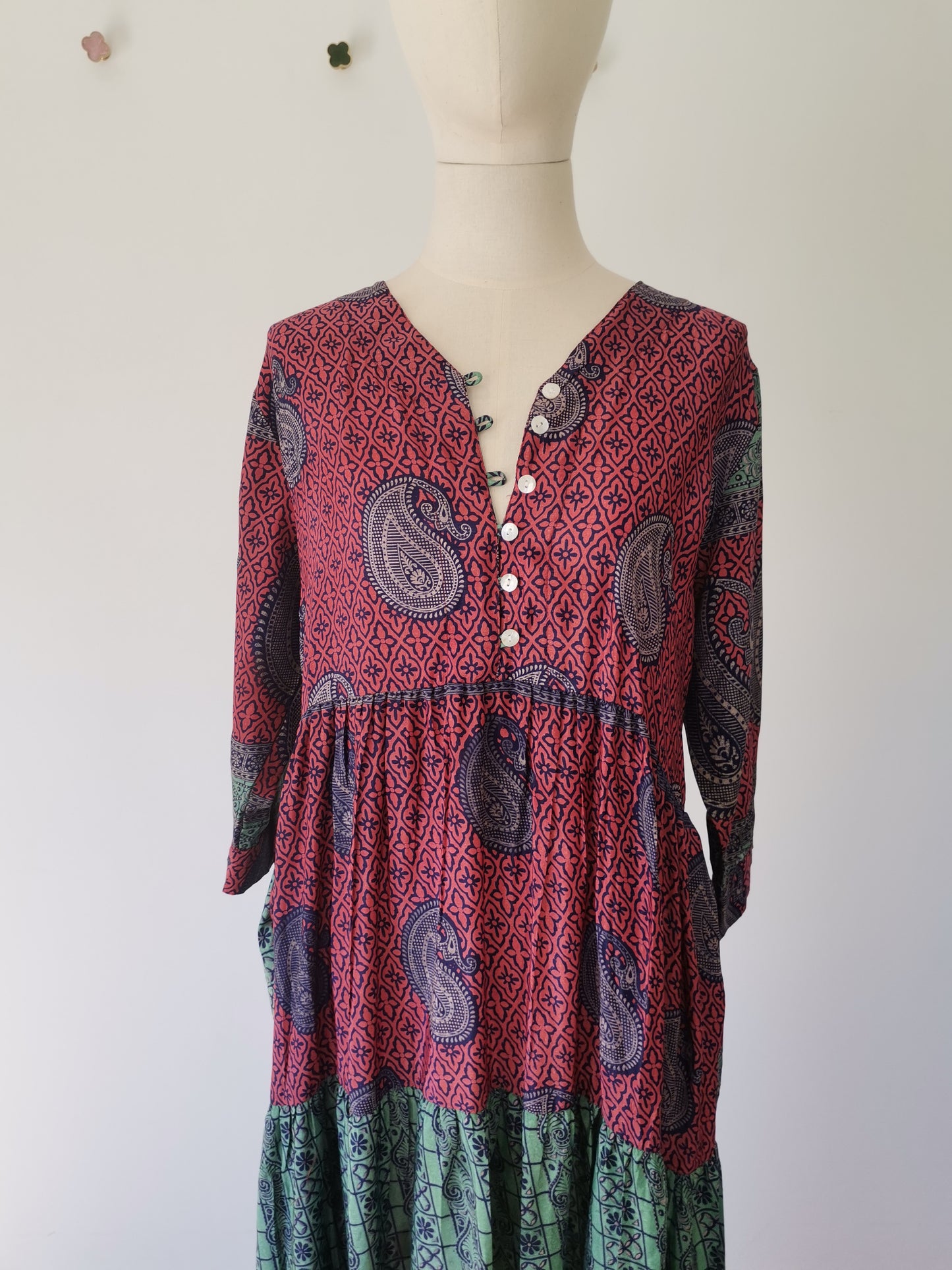 Prairie V-neck Silk Dress L - 039