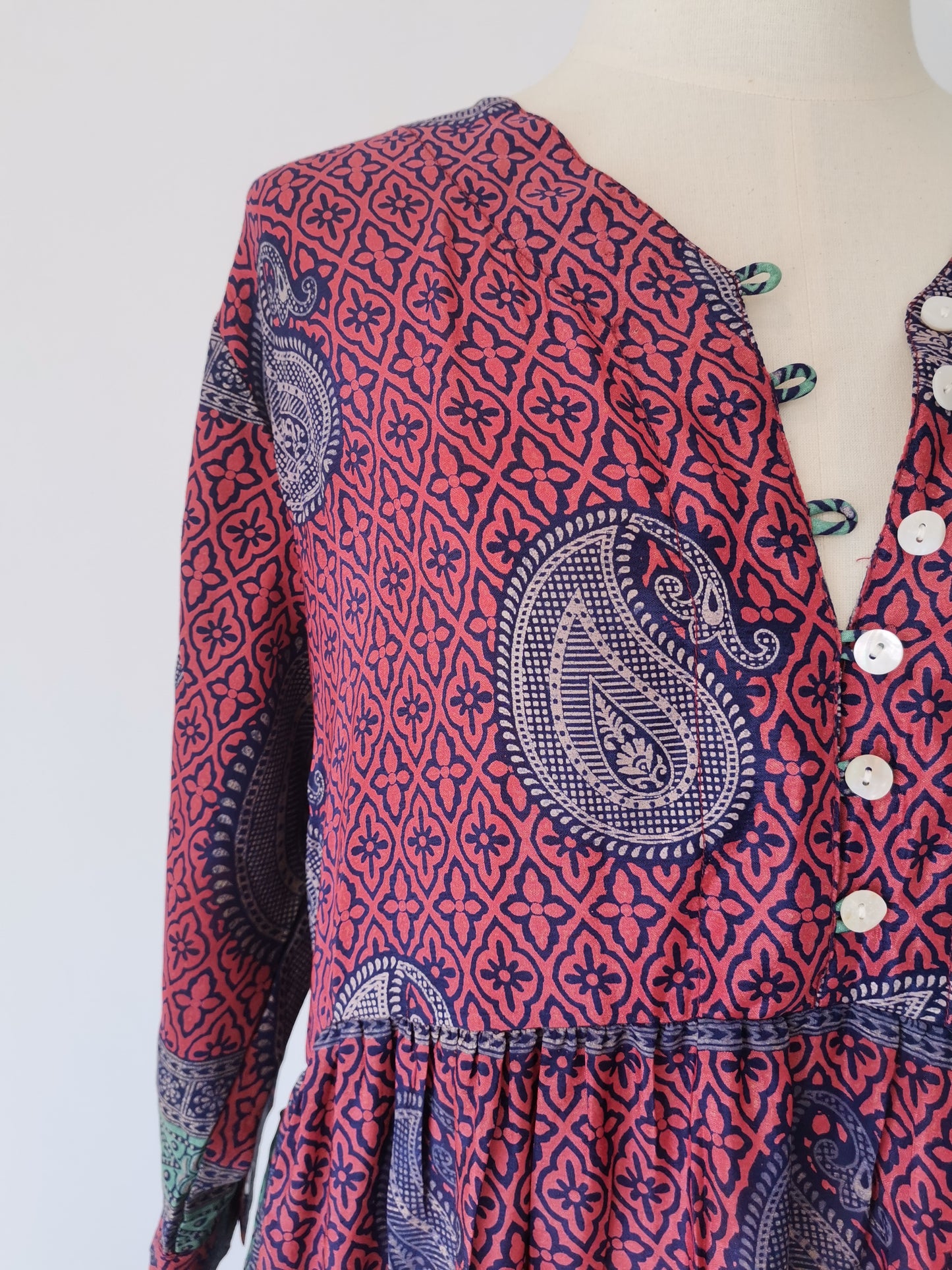 Prairie V-neck Silk Dress L - 039
