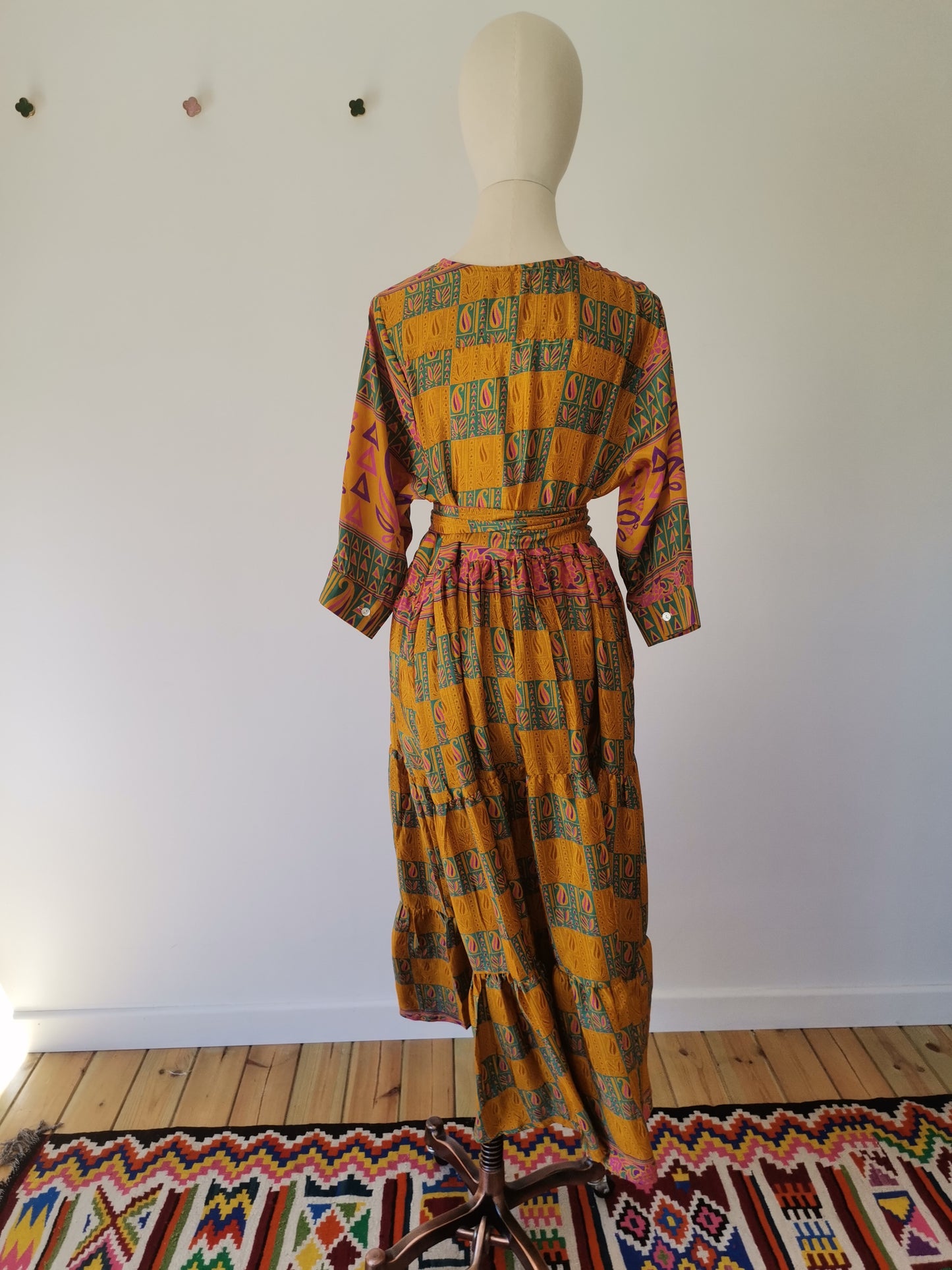 Prairie V-neck Silk Dress L - 033