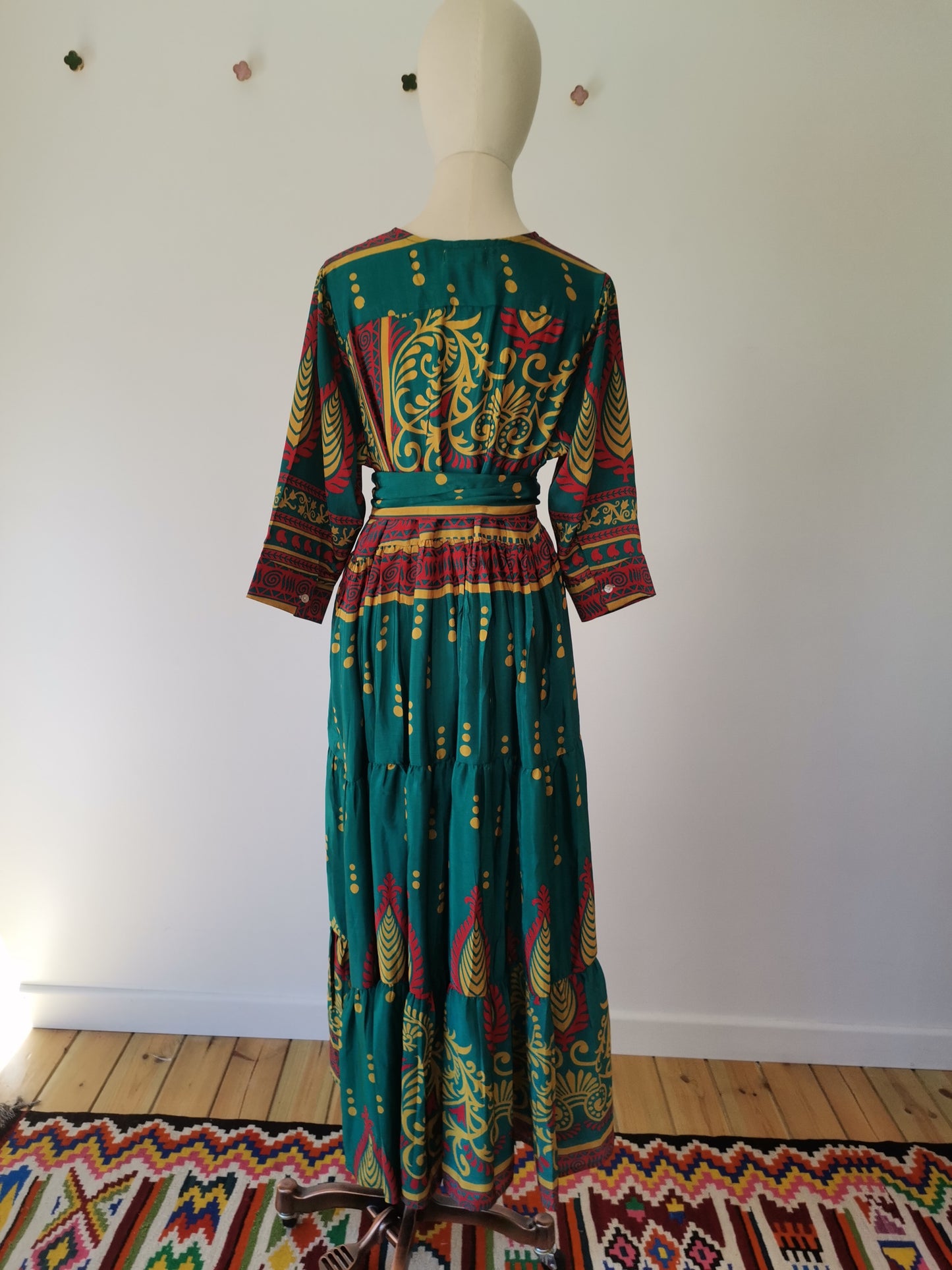 Prairie V-neck Silk Dress L - 036