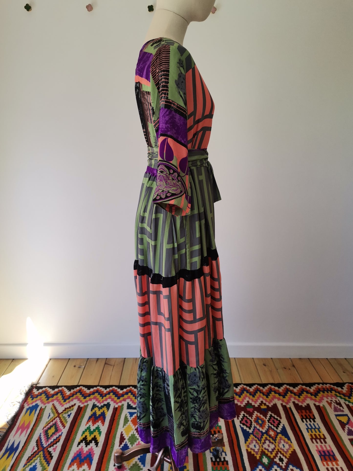 Prairie V-neck Silk Dress XS - 034