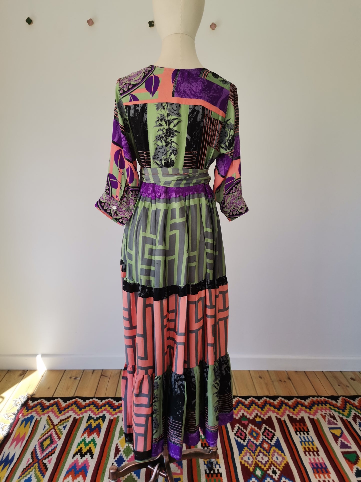 Prairie V-neck Silk Dress XS - 034